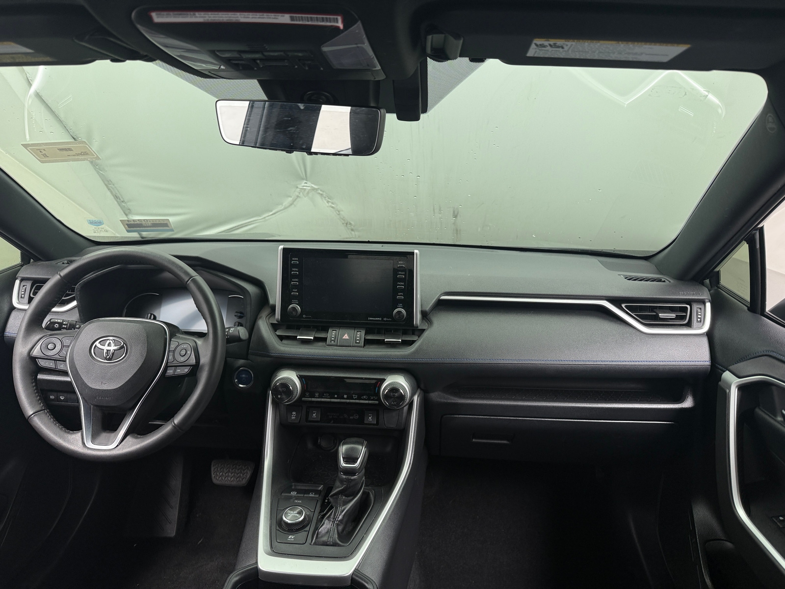 Thumbnail: 2020 Toyota RAV4 - 3