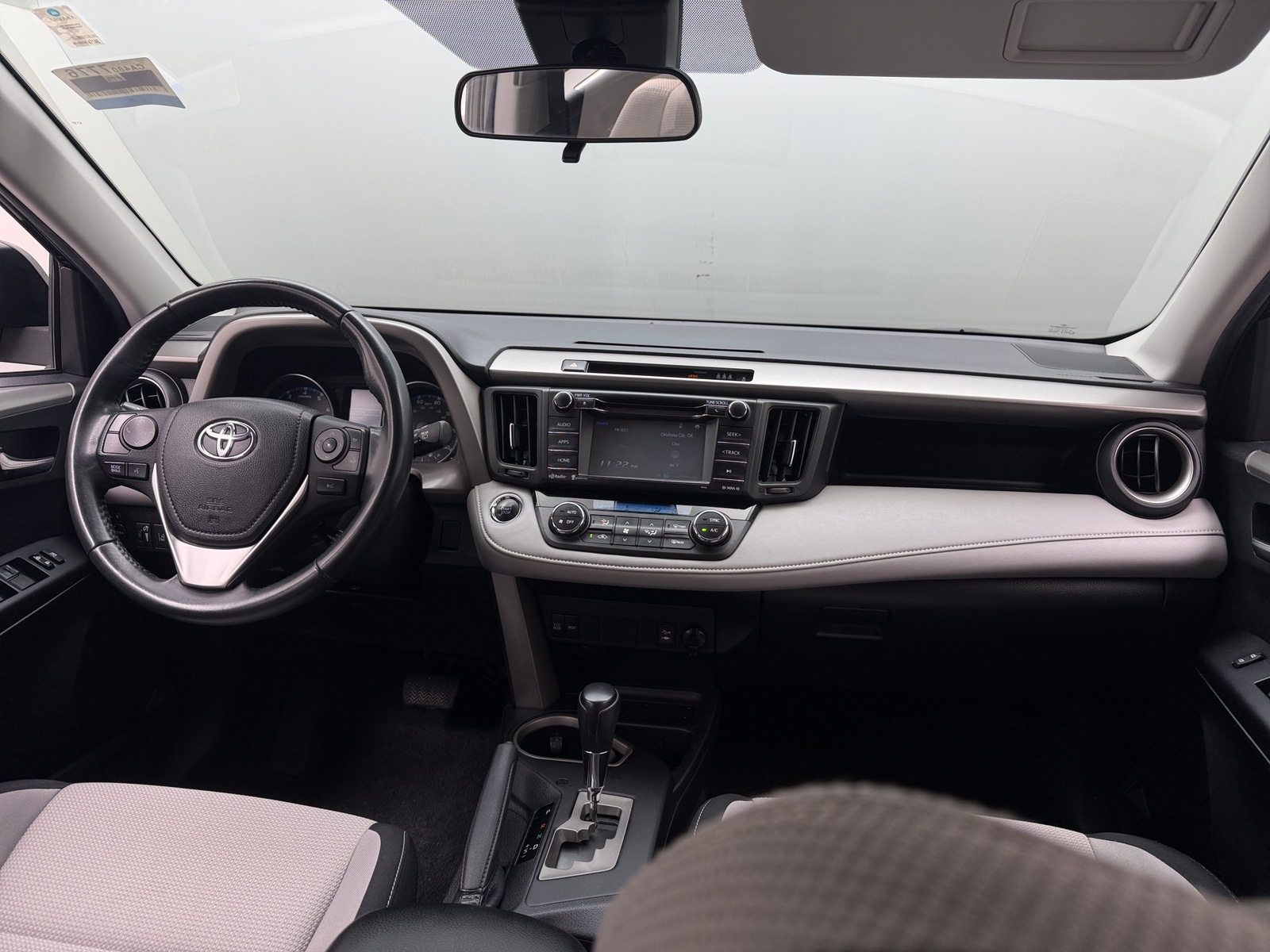 Thumbnail: 2018 Toyota RAV4 - 3