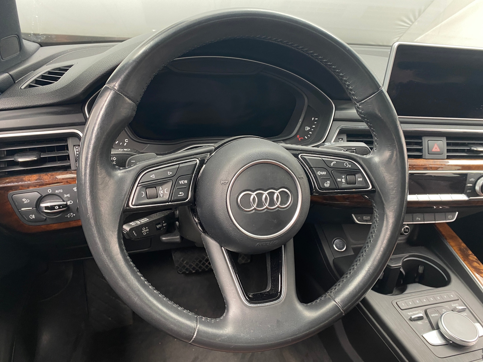 Thumbnail: 2017 Audi A4 - 4