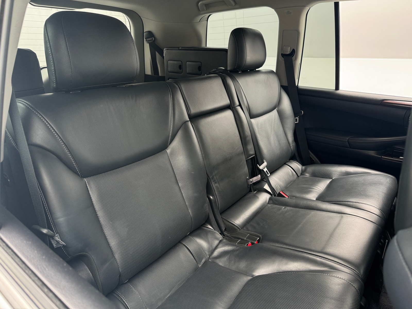 Thumbnail: 2015 Lexus LX - 5