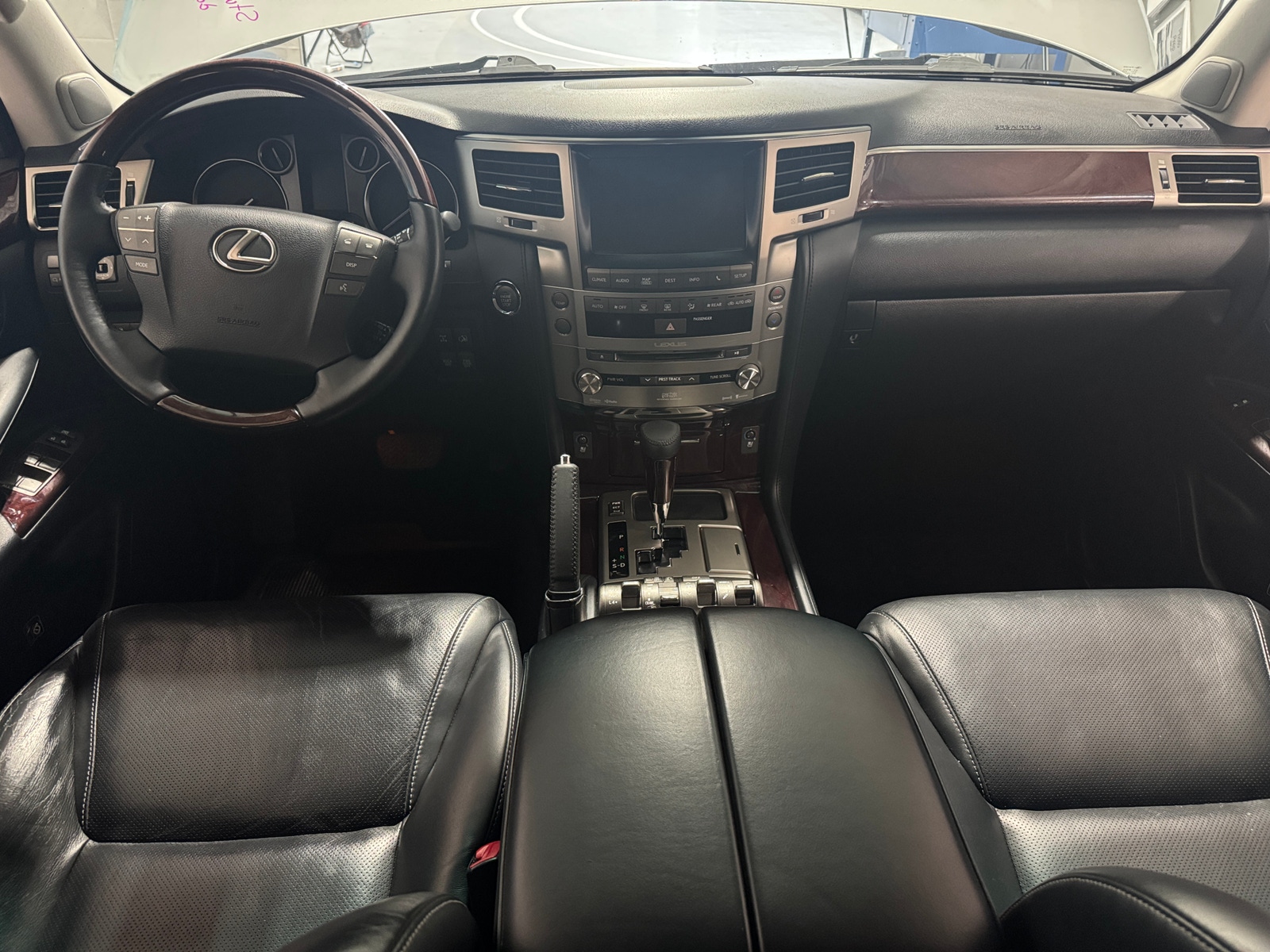 Thumbnail: 2015 Lexus LX - 2