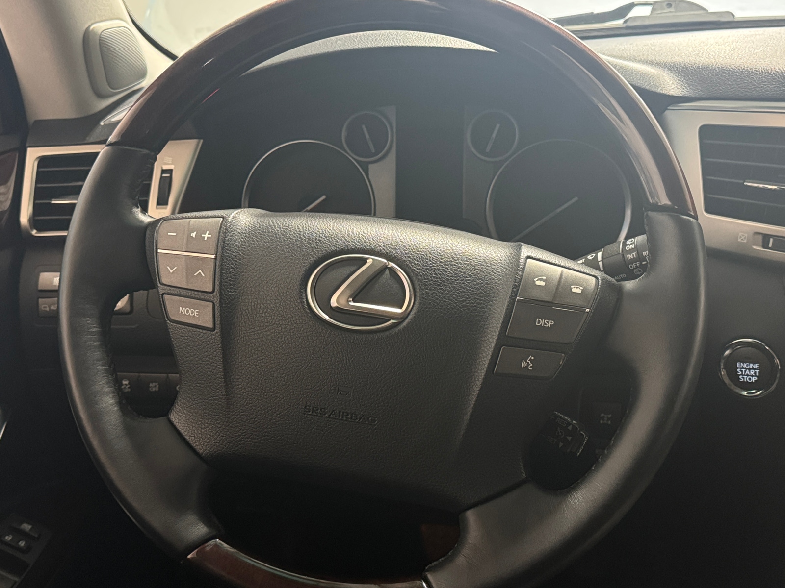 Thumbnail: 2015 Lexus LX - 4