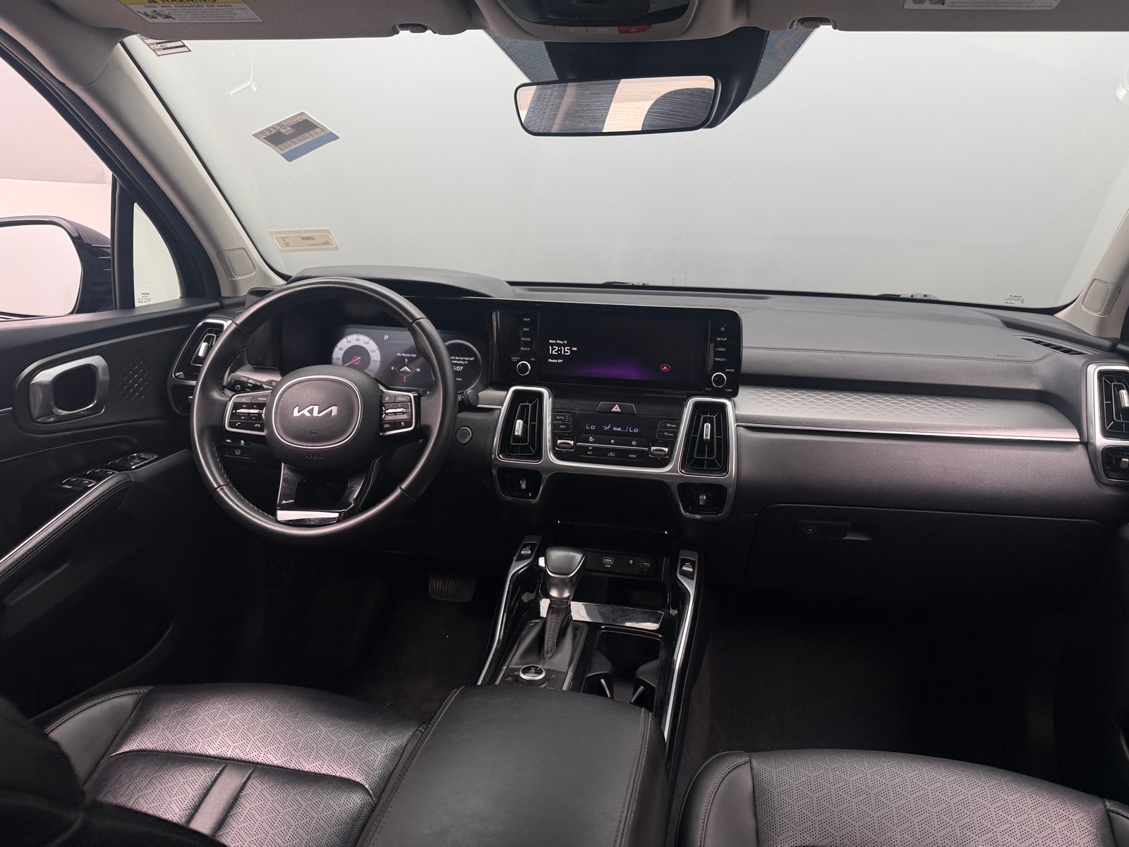 Thumbnail: 2023 Kia Sorento - 2