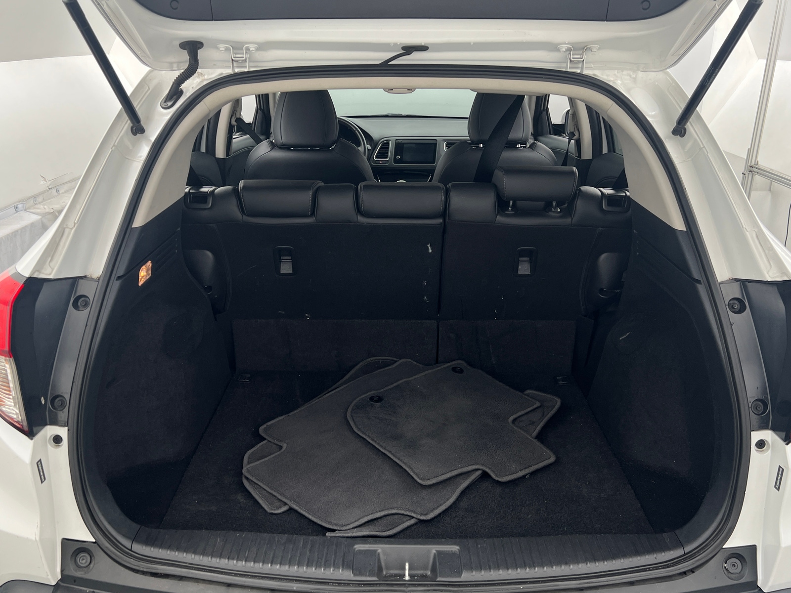 Thumbnail: 2019 Honda HR-V - 6