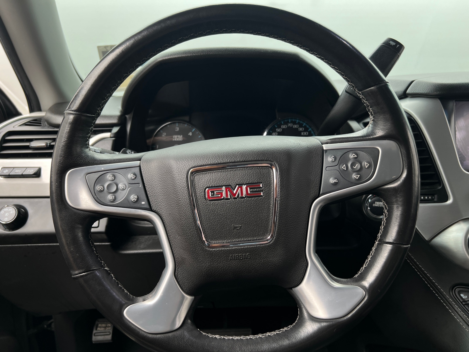 Thumbnail: 2019 GMC Yukon - 4