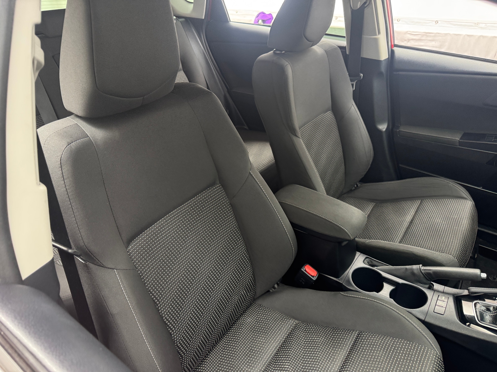 Thumbnail: 2018 Toyota Corolla iM - 2