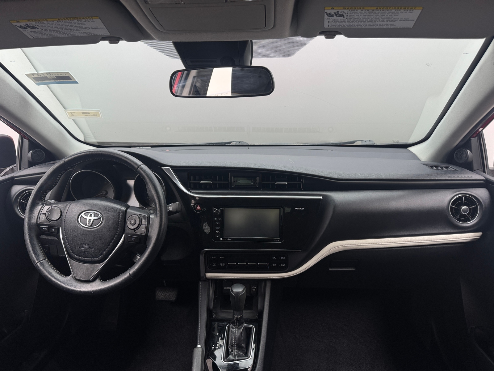 Thumbnail: 2018 Toyota Corolla iM - 3