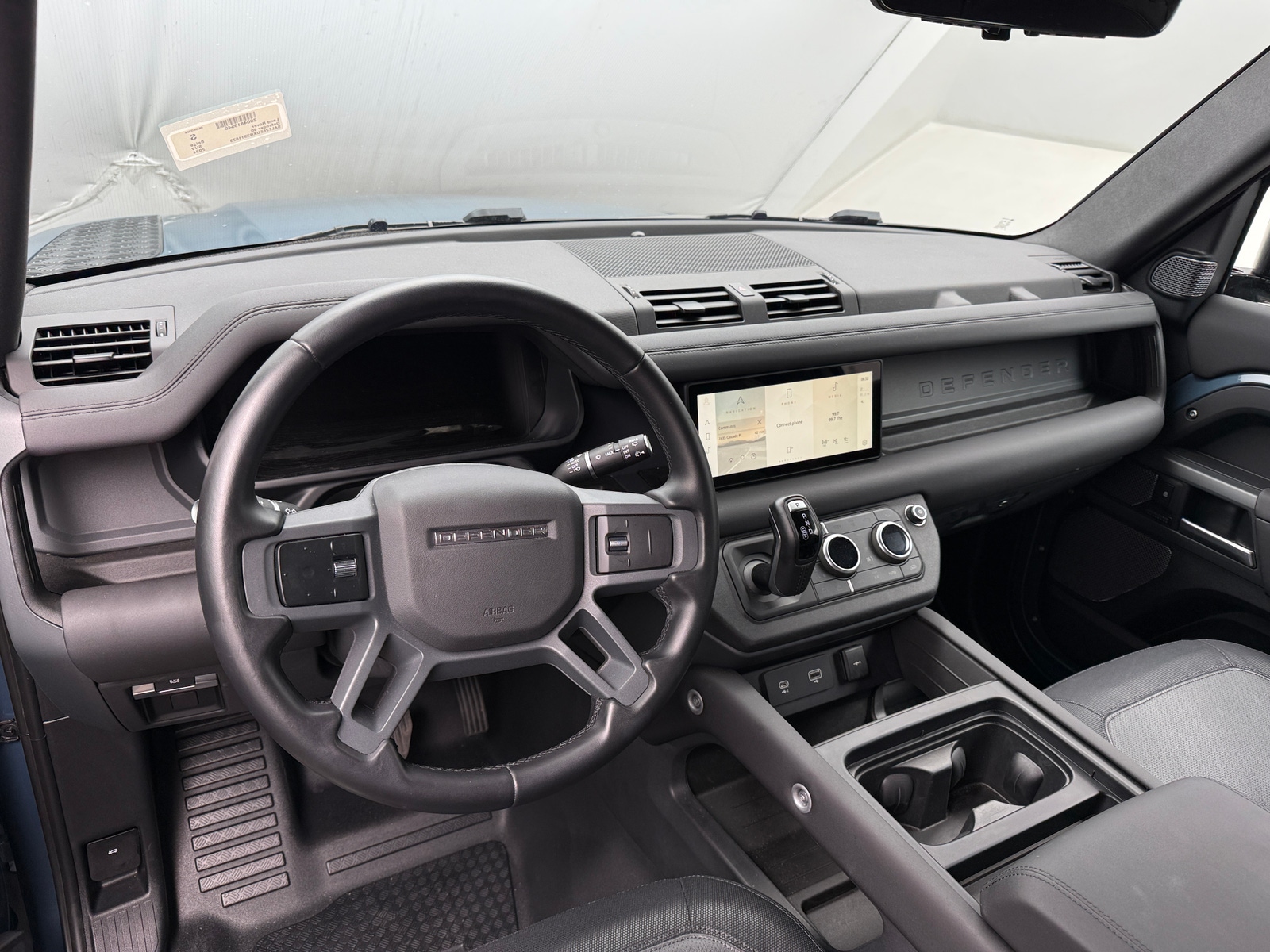 Thumbnail: 2024 Land Rover Defender - 3