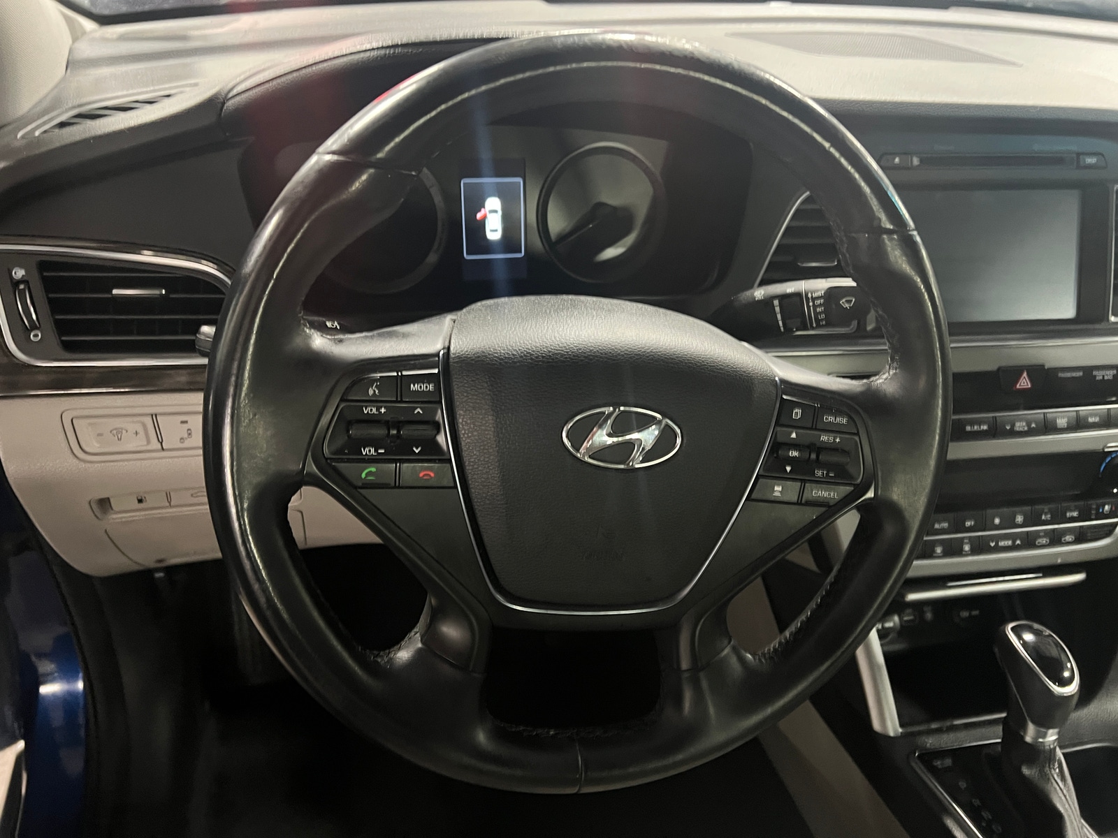 Thumbnail: 2017 Hyundai Sonata - 4
