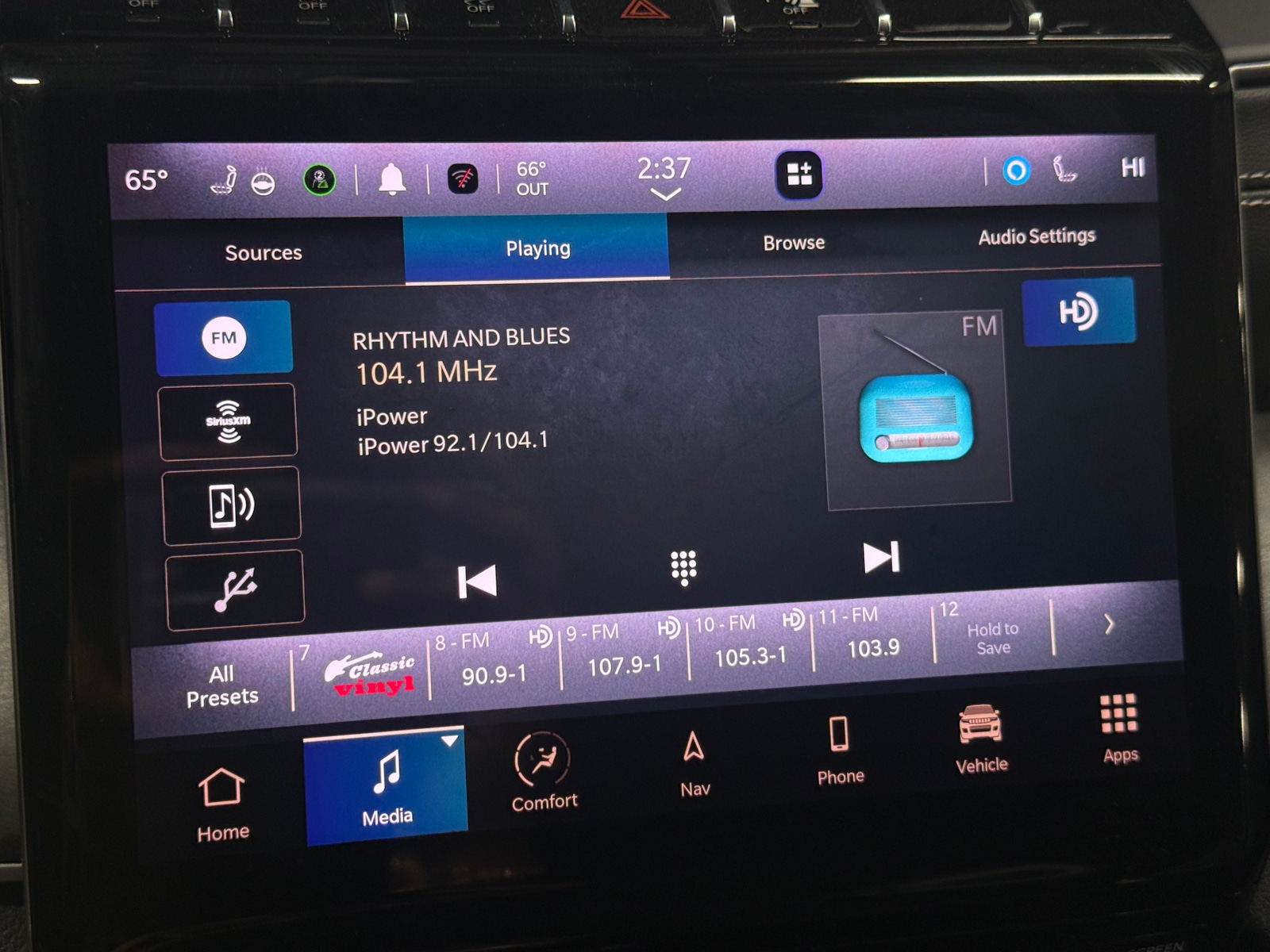 Thumbnail: 2023 Jeep Grand Cherokee - 3