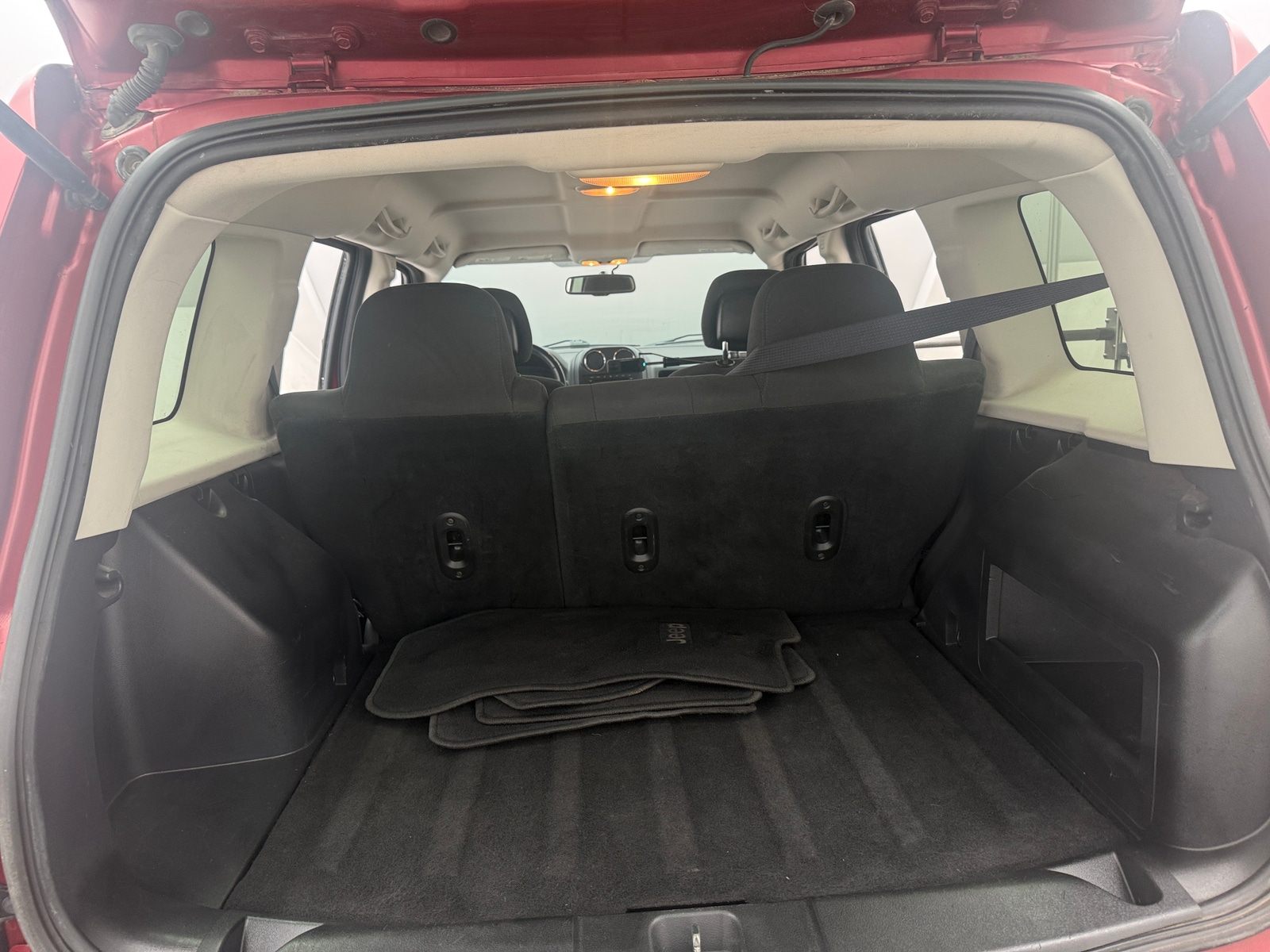 Thumbnail: 2015 Jeep Patriot - 6