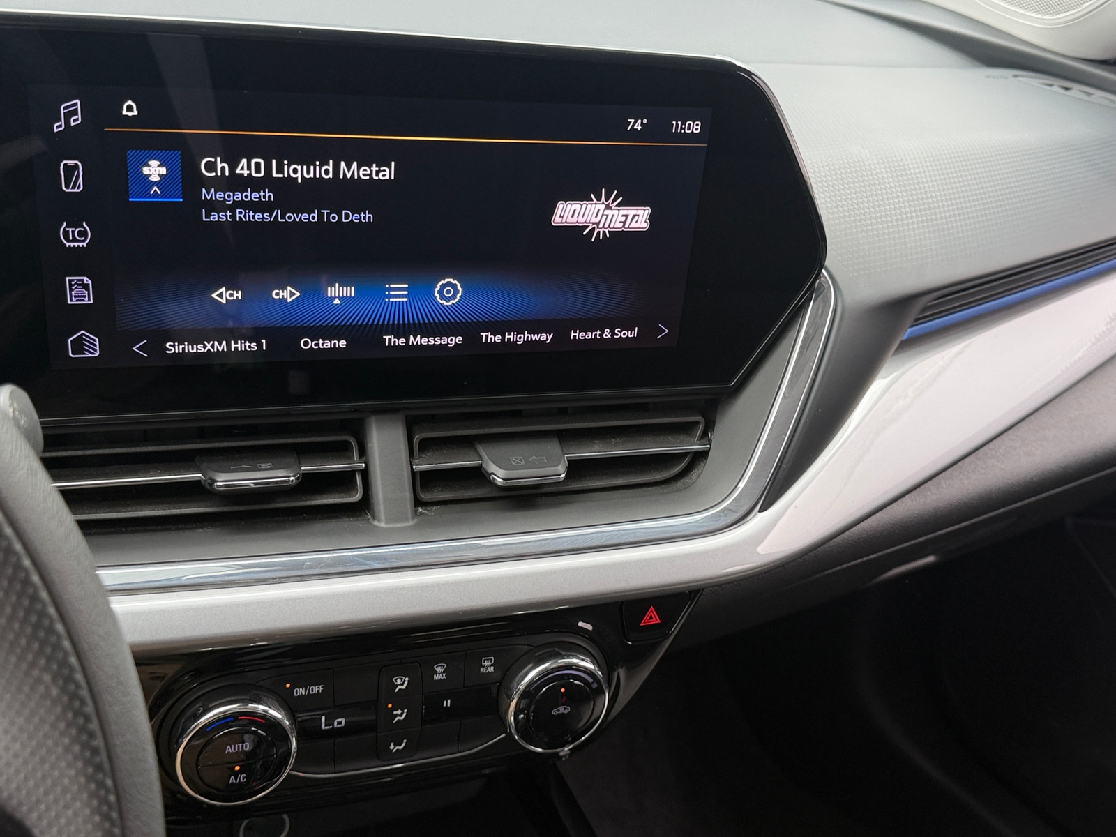 Thumbnail: 2025 Chevrolet Trax - 4