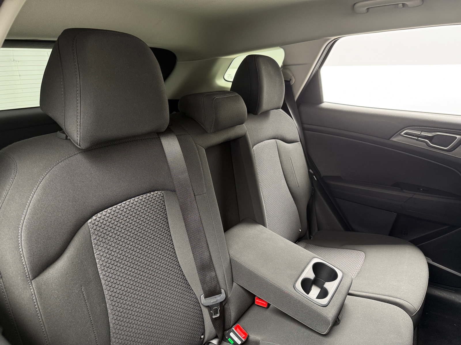 Thumbnail: 2025 Kia Sportage - 6