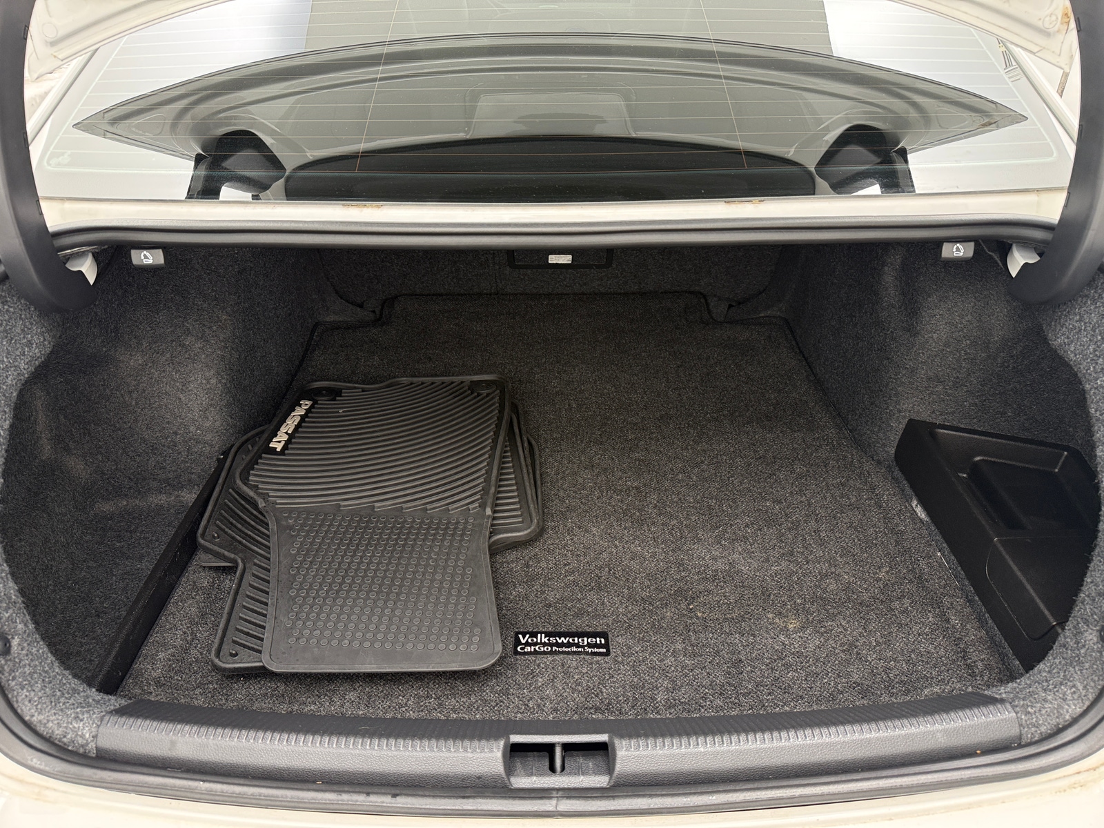 Thumbnail: 2014 Volkswagen Passat - 6