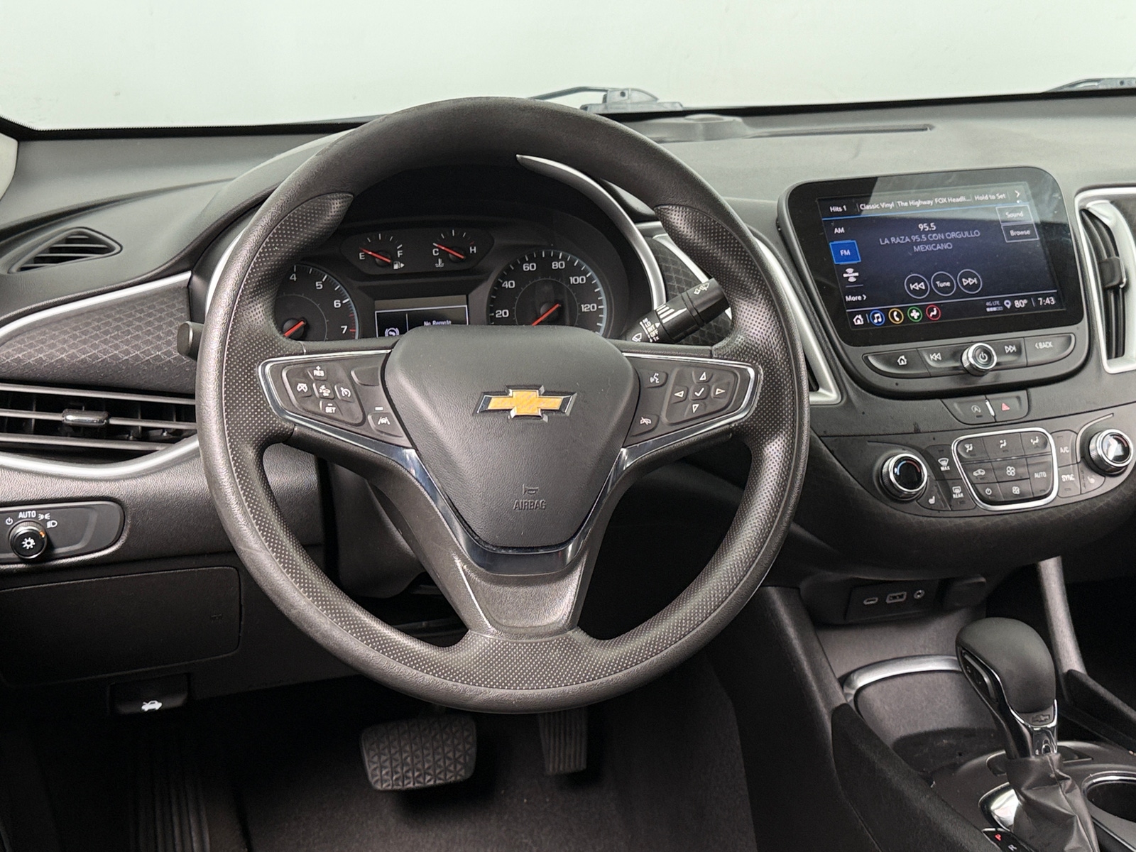 Thumbnail: 2023 Chevrolet Malibu - 5