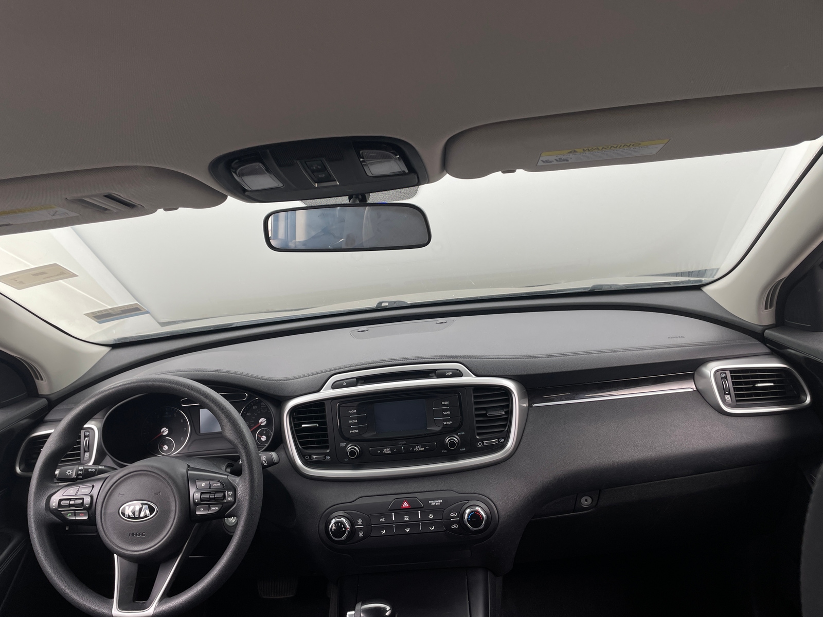 Thumbnail: 2017 Kia Sorento - 3