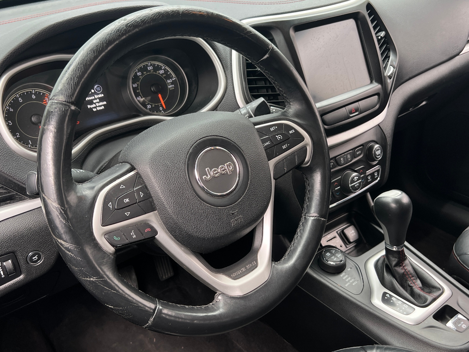 Thumbnail: 2017 Jeep Cherokee - 5