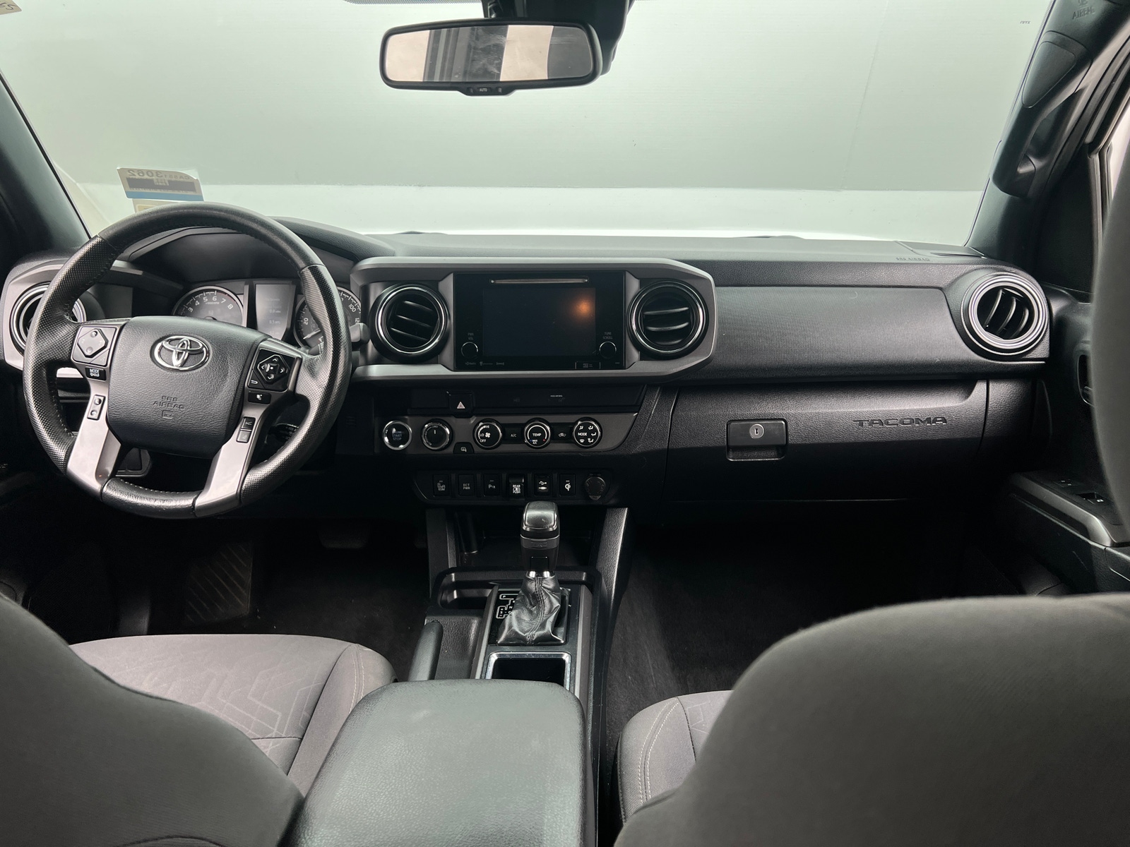 Thumbnail: 2019 Toyota Tacoma - 3