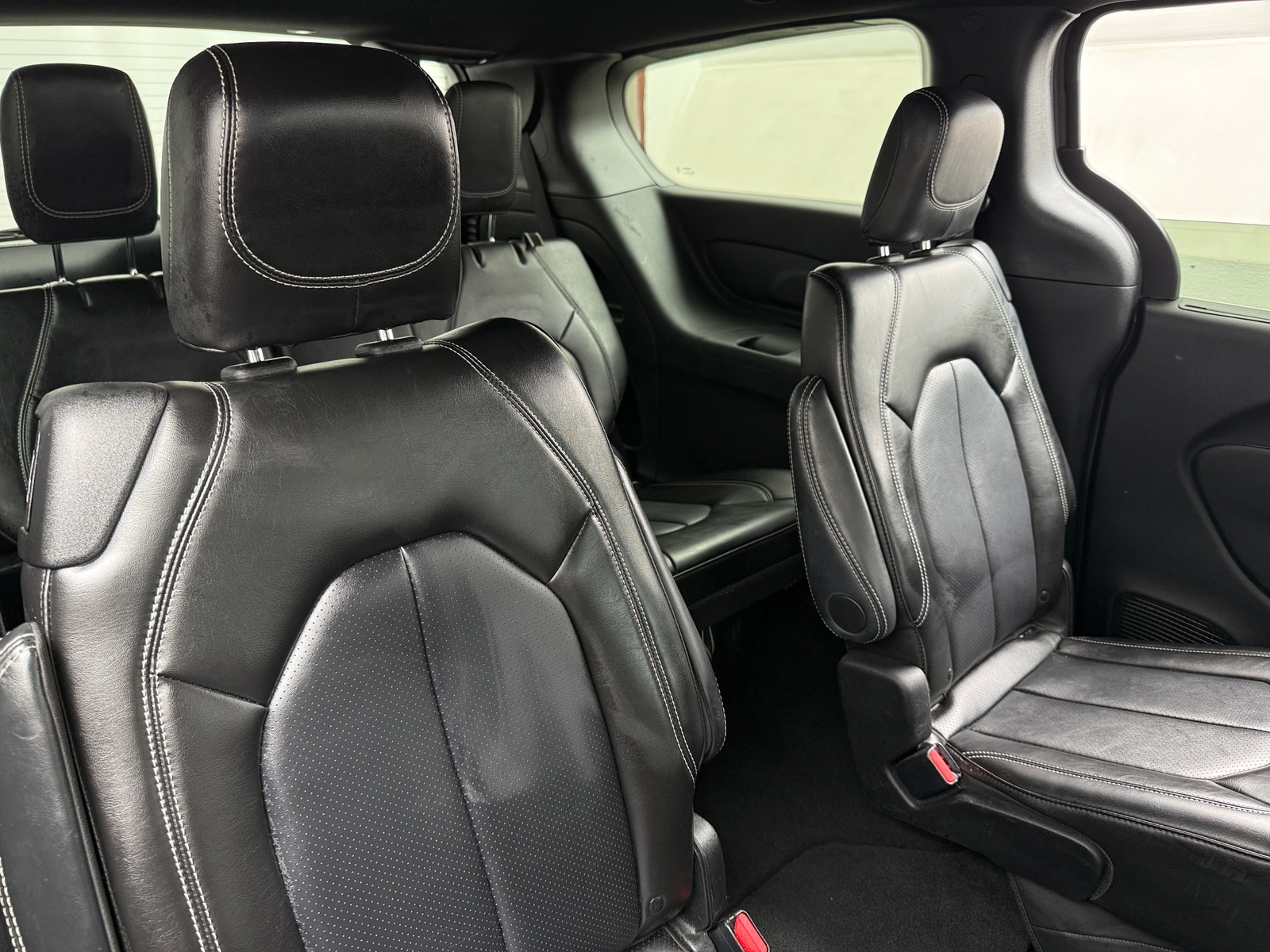 Thumbnail: 2025 Chrysler Pacifica - 5