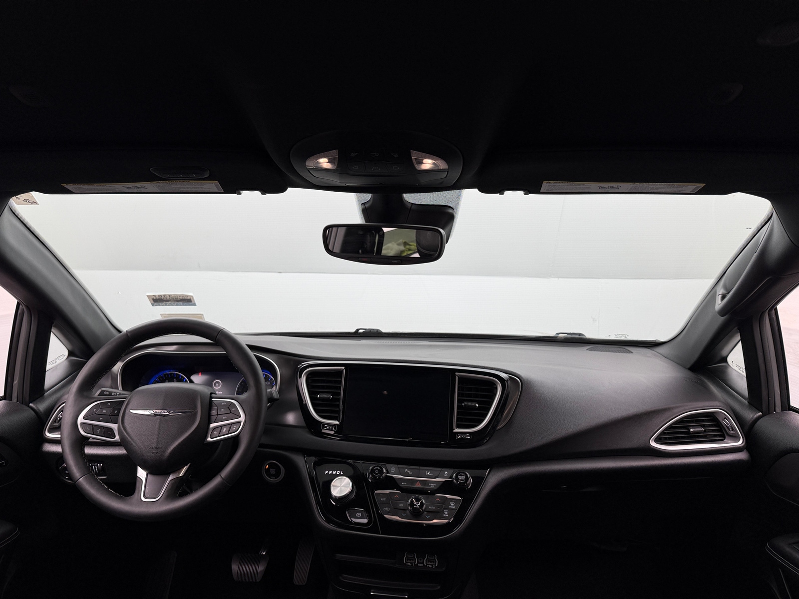 Thumbnail: 2025 Chrysler Pacifica - 2