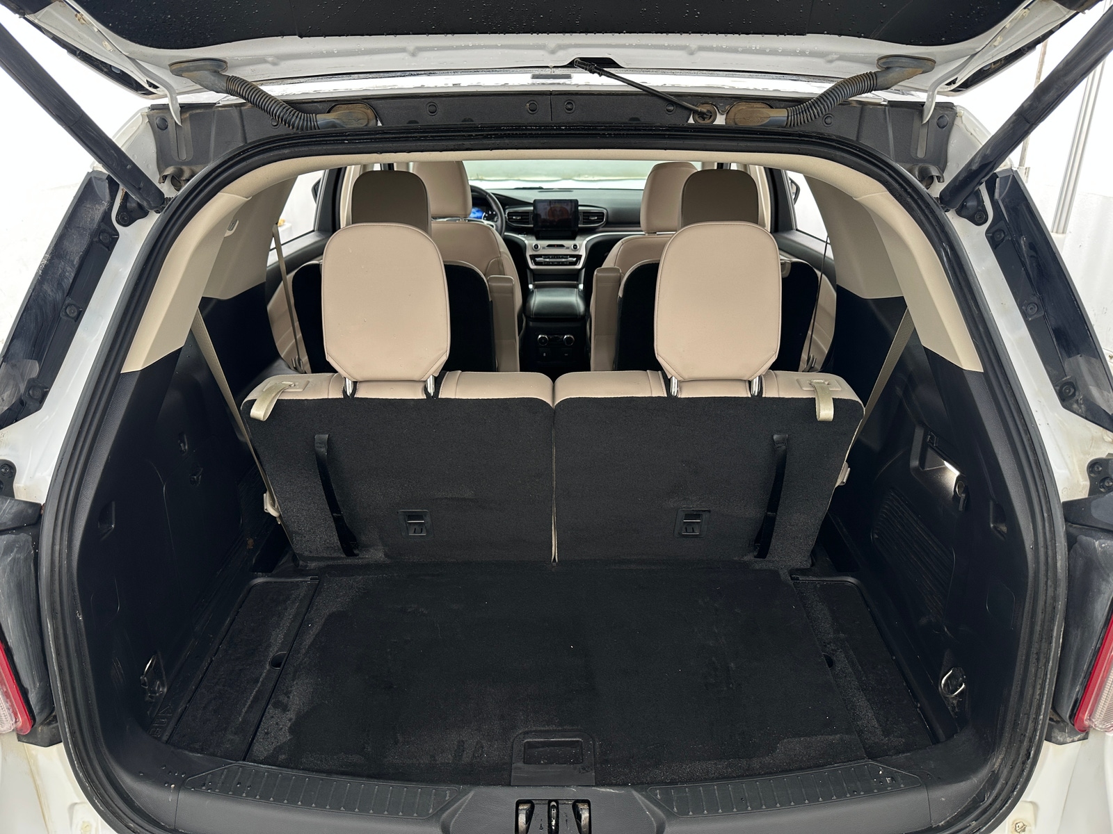 Thumbnail: 2021 Ford Explorer - 6