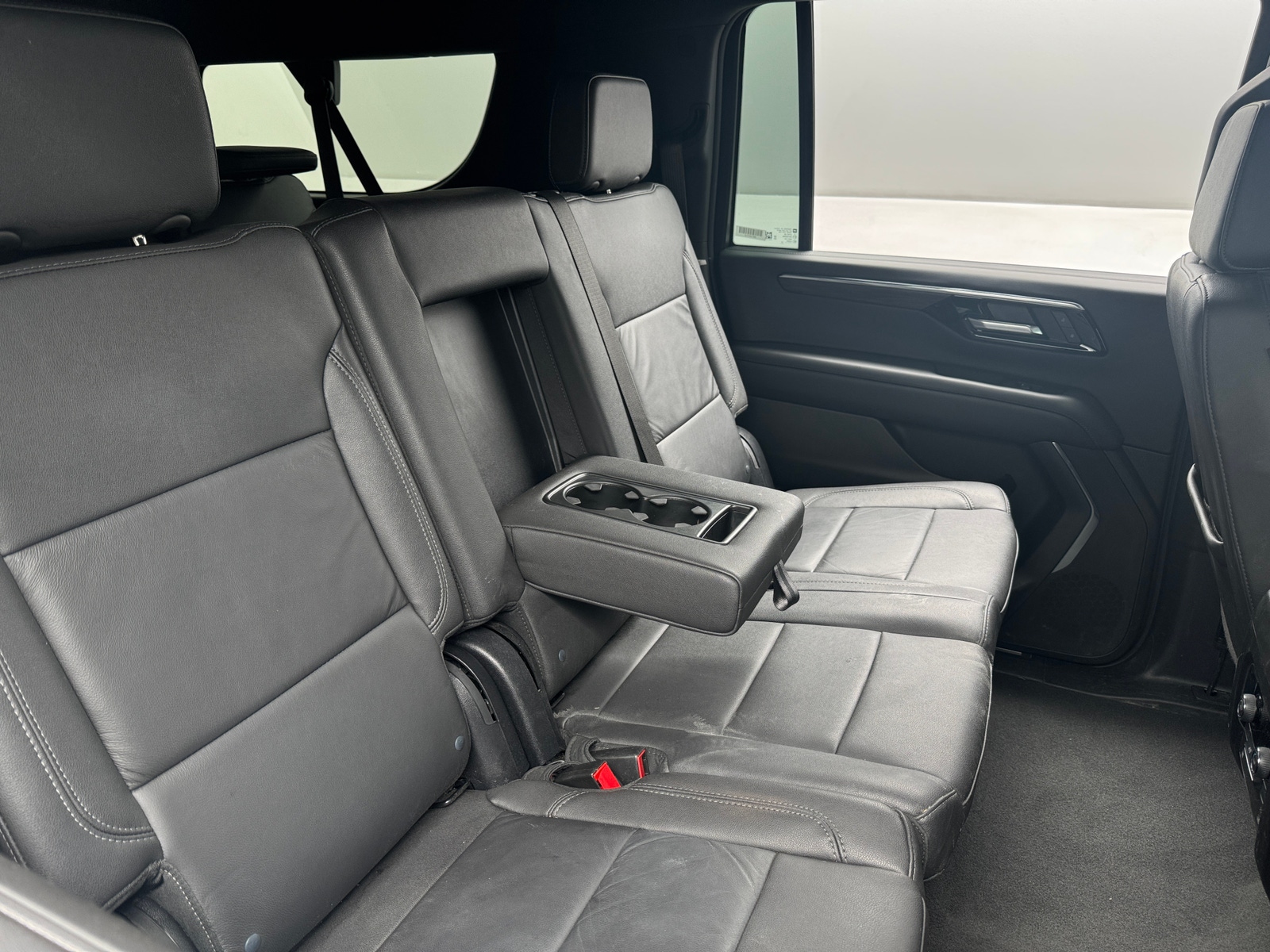 Thumbnail: 2025 Chevrolet Suburban - 5