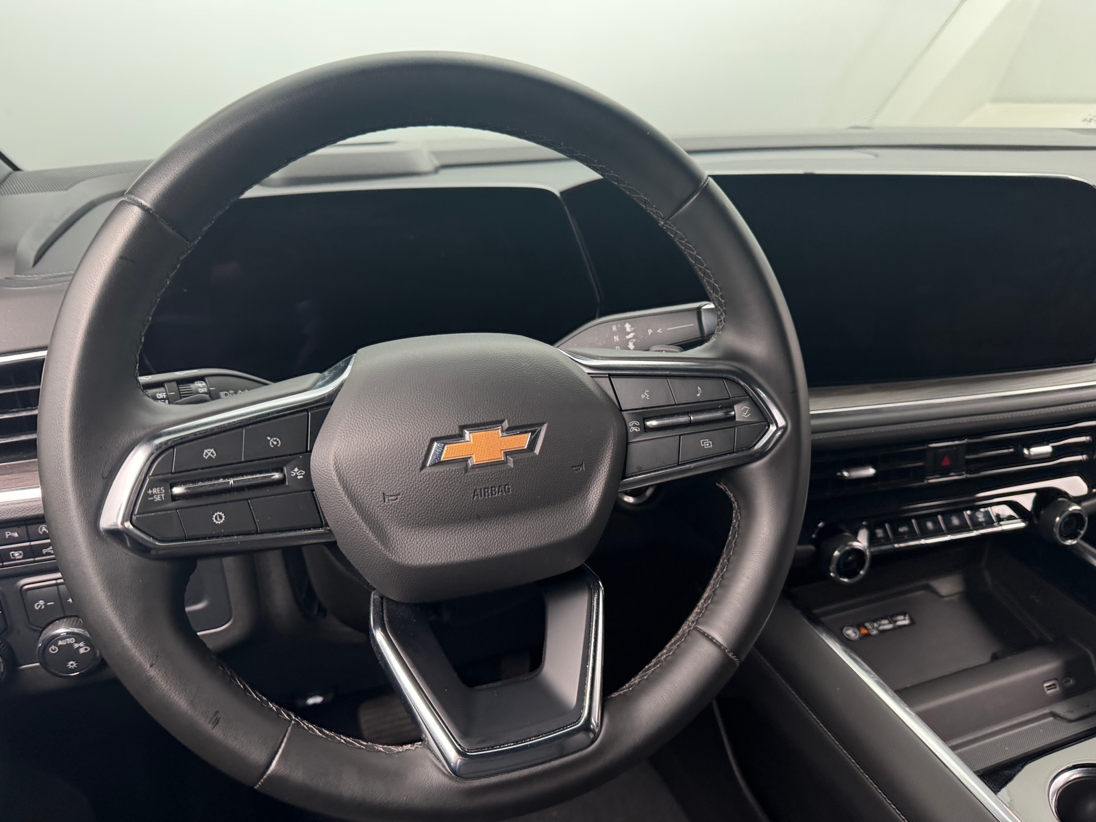 Thumbnail: 2025 Chevrolet Tahoe - 4