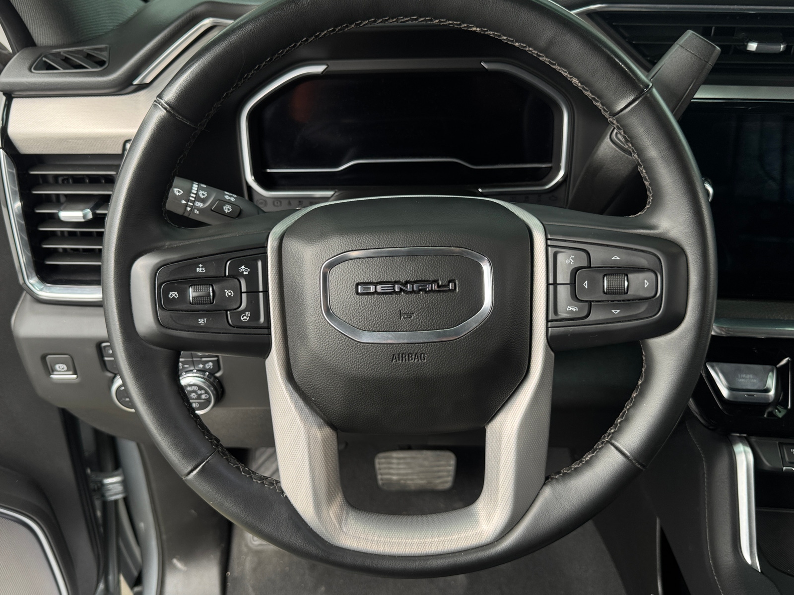 Thumbnail: 2024 GMC Sierra 2500 - 4