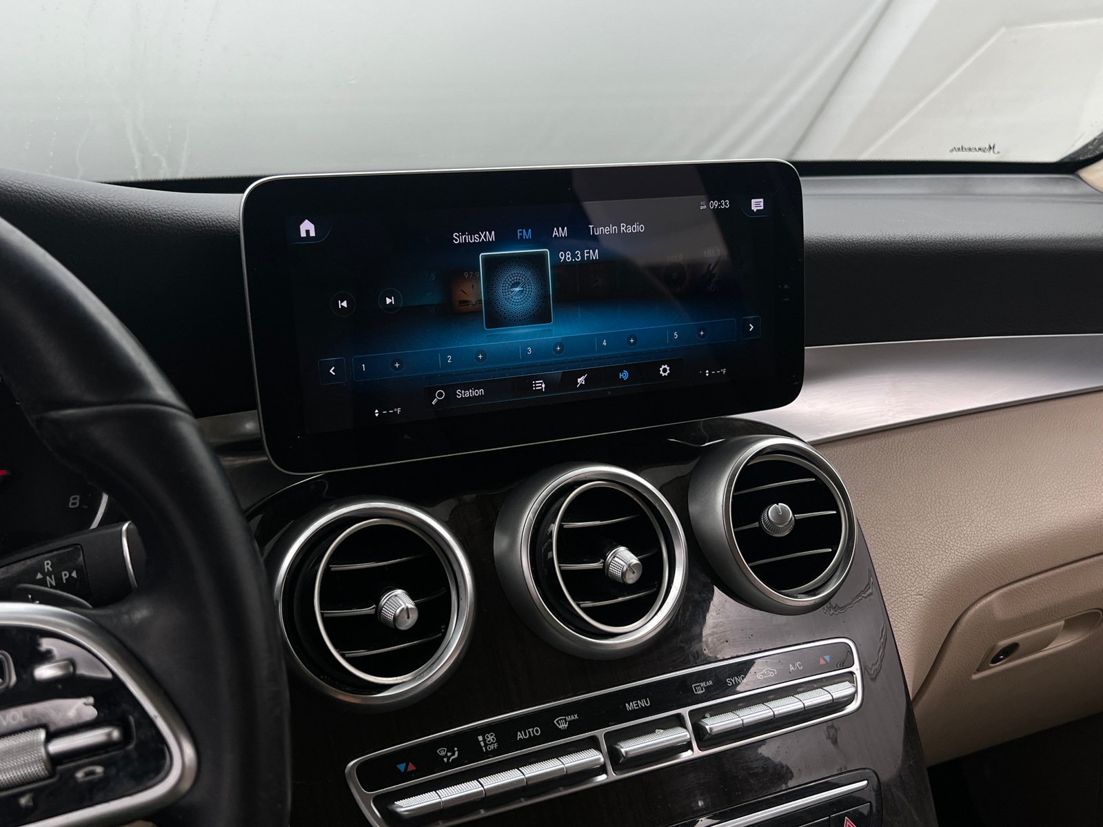 Thumbnail: 2021 Mercedes-Benz GLC - 3