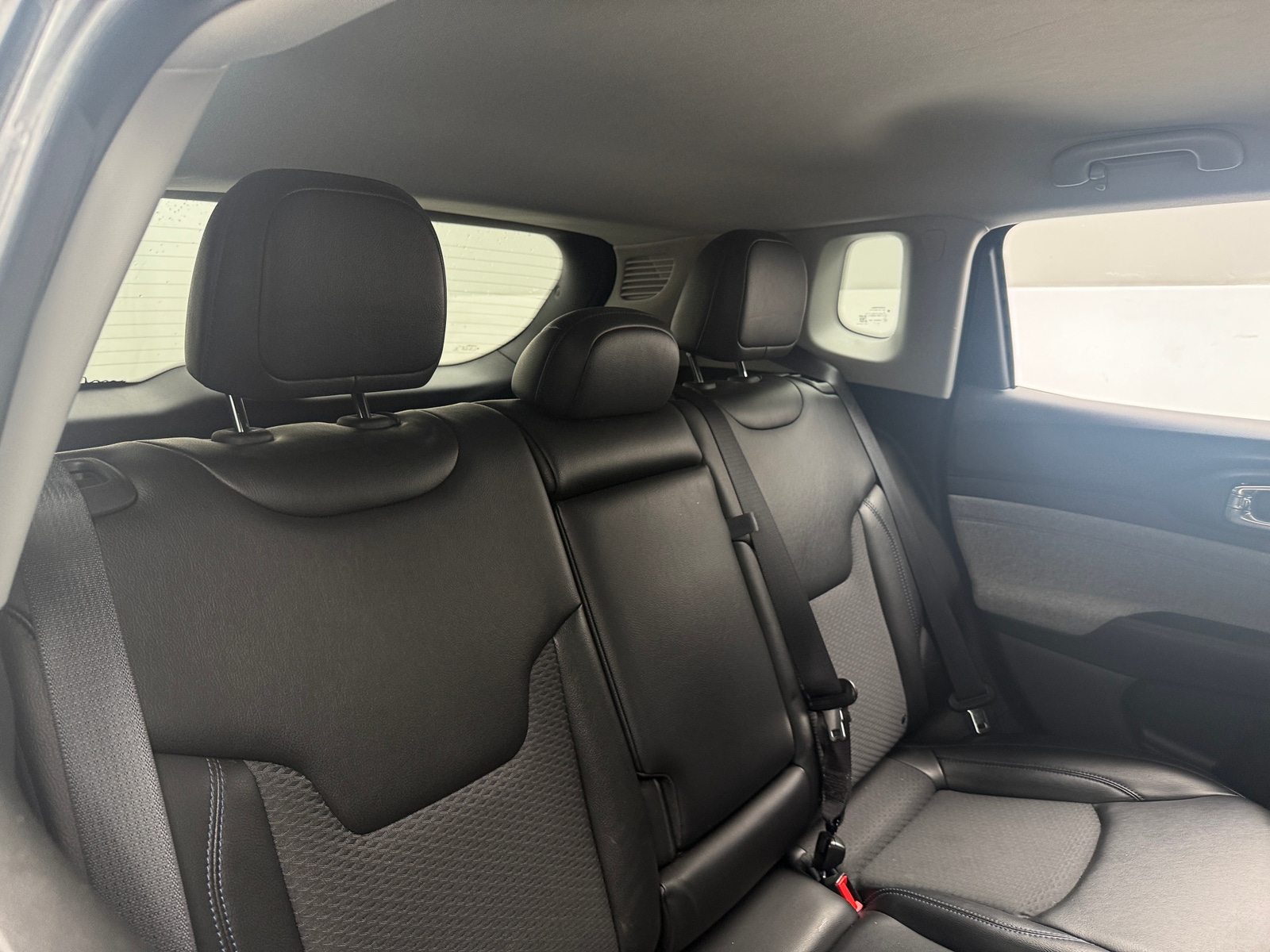 Thumbnail: 2022 Jeep Compass - 6