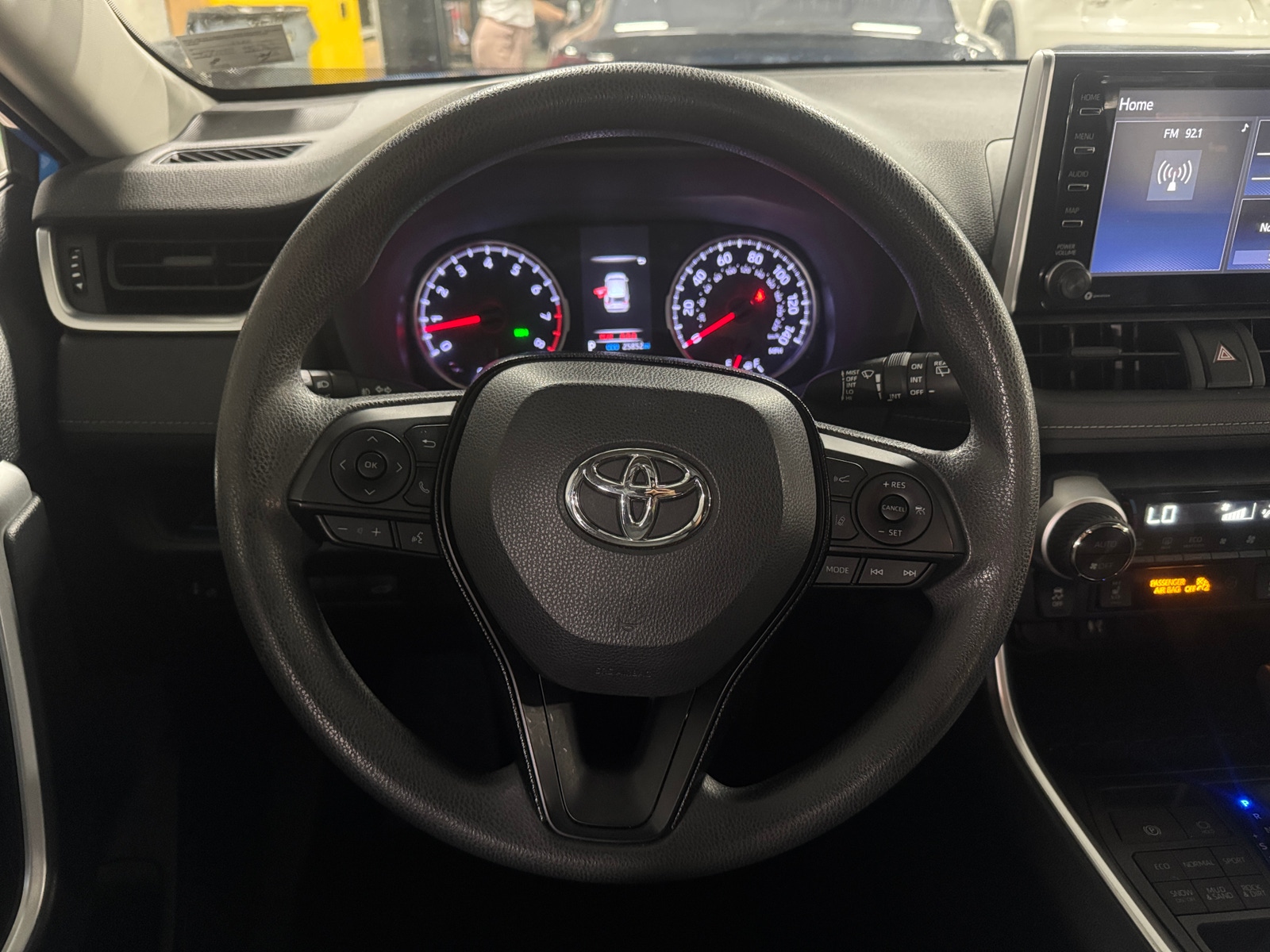 Thumbnail: 2019 Toyota RAV4 - 5