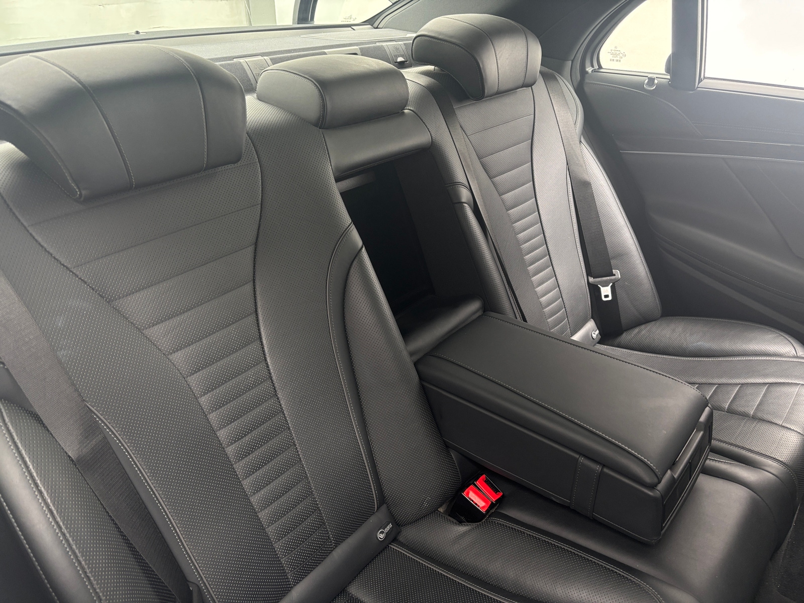 Thumbnail: 2016 Mercedes-Benz S-Class - 5