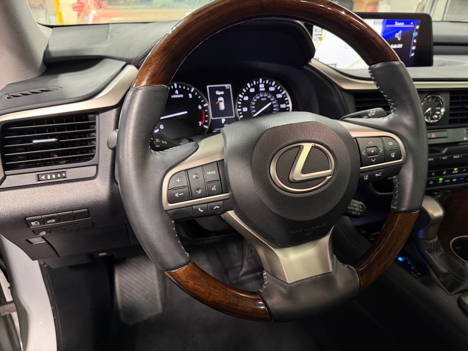 Thumbnail: 2016 Lexus RX - 4