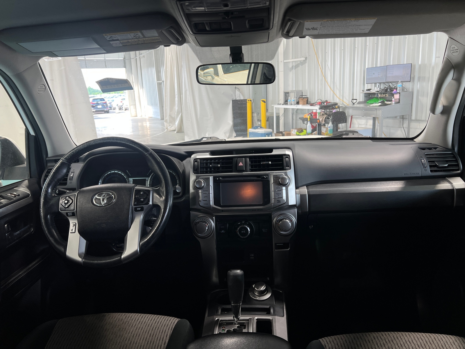 Thumbnail: 2016 Toyota 4Runner - 3