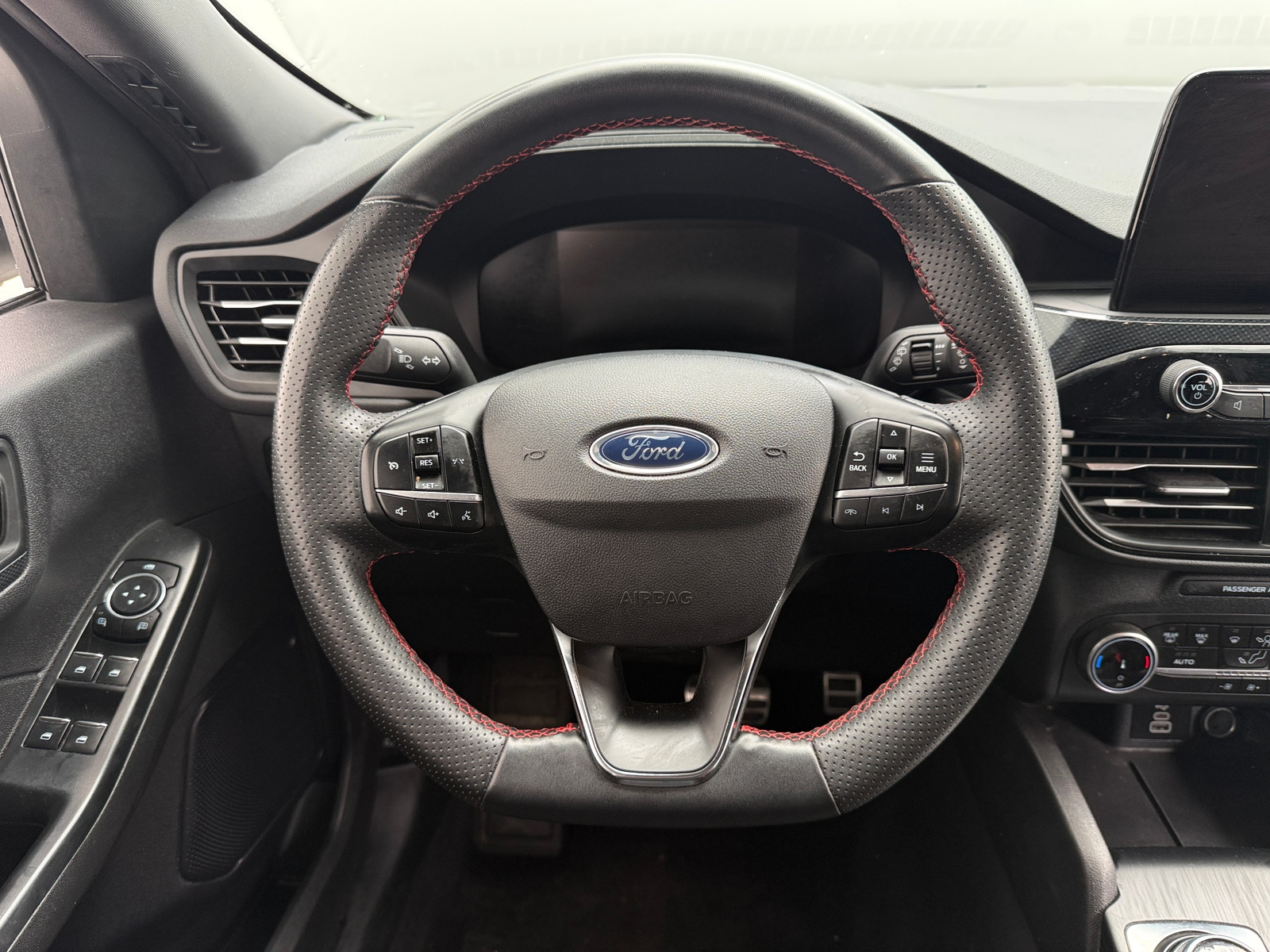 Thumbnail: 2024 Ford Escape - 5