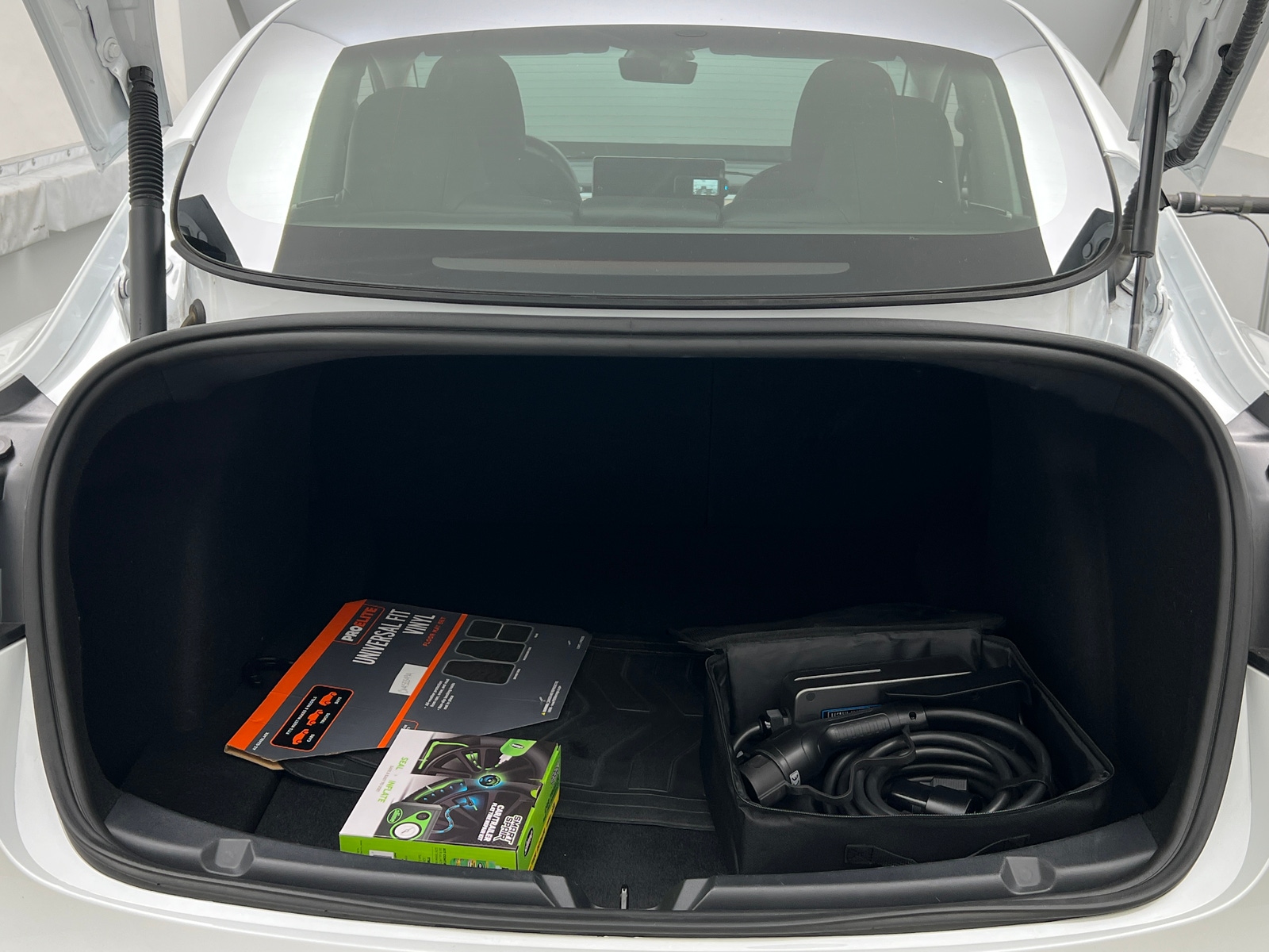 Thumbnail: 2023 Tesla Model 3 - 6