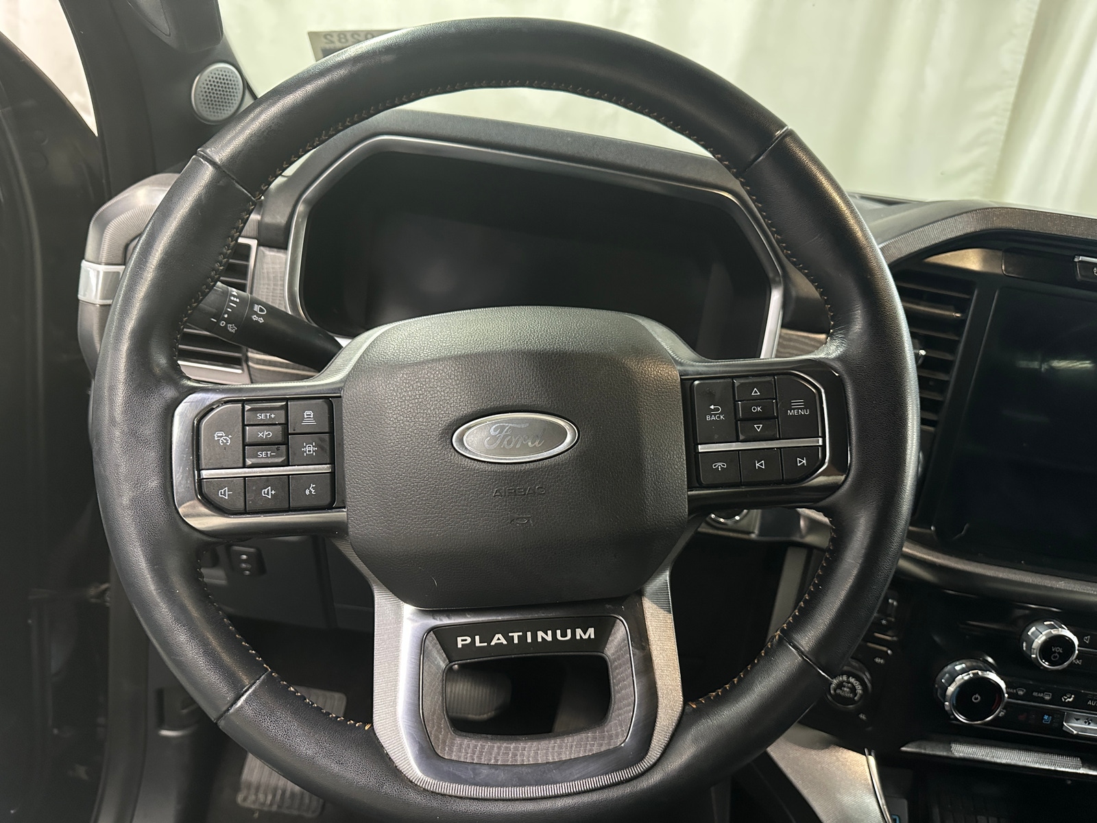 Thumbnail: 2022 Ford Econoline - 4