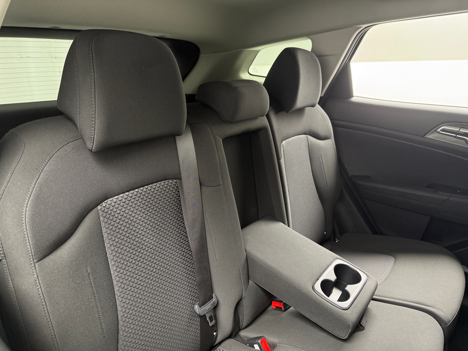 Thumbnail: 2025 Kia Sportage - 6