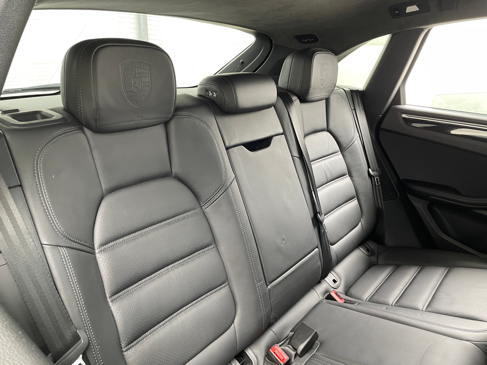 Thumbnail: 2017 Porsche Macan - 5