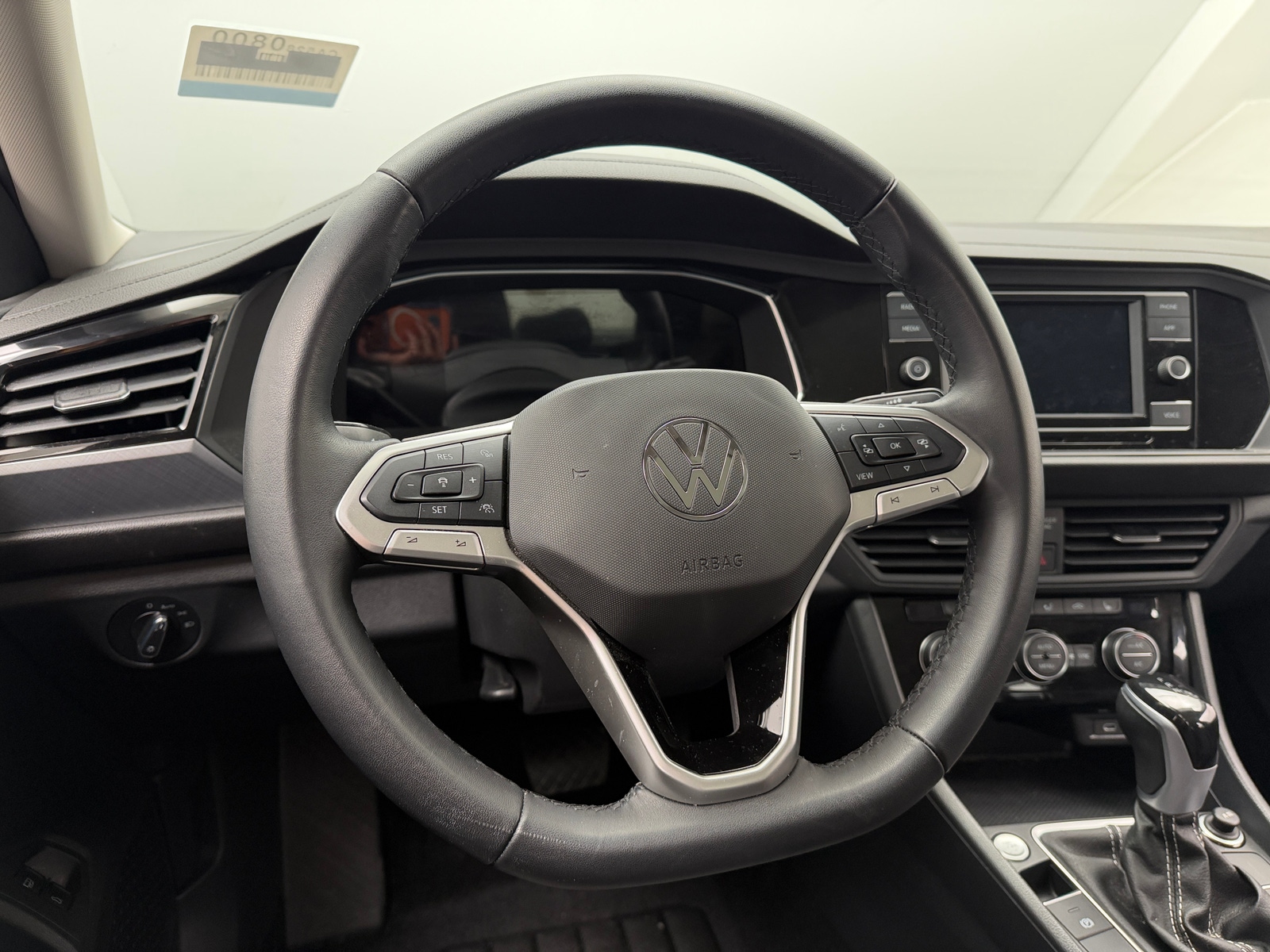 Thumbnail: 2023 Volkswagen Jetta - 4