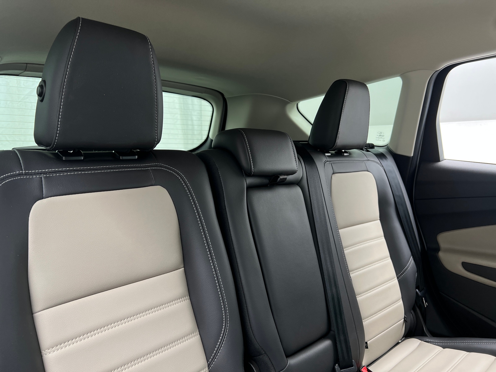 Thumbnail: 2019 Ford Escape - 5