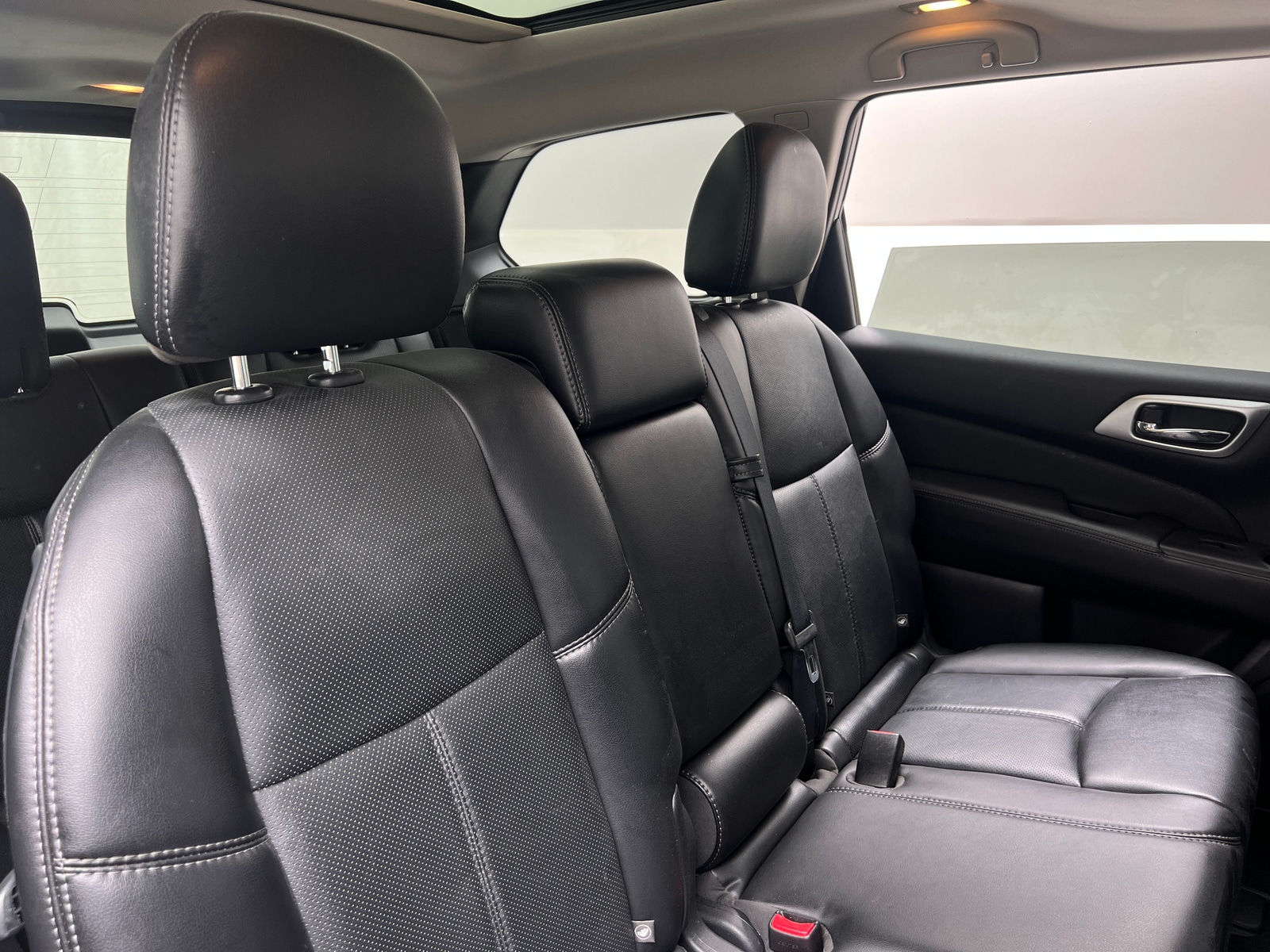 Thumbnail: 2017 Nissan Pathfinder - 5