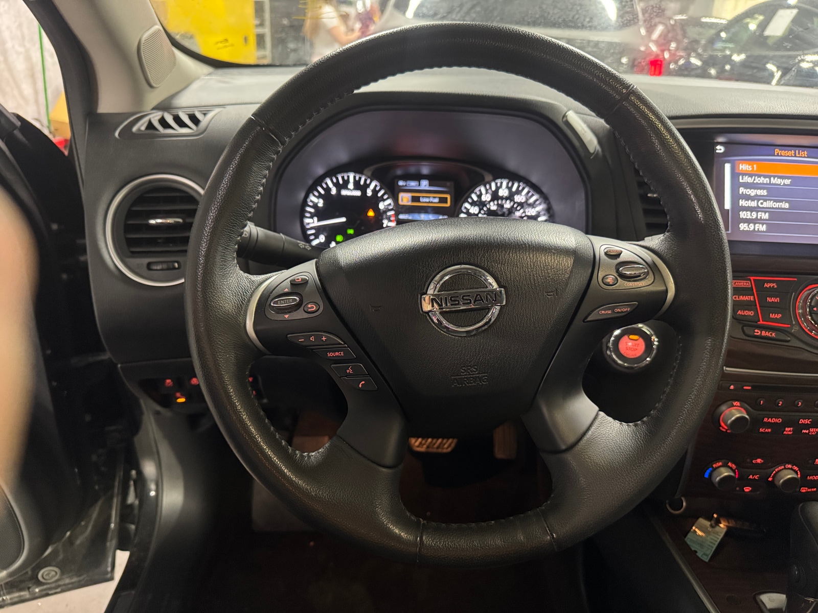 Thumbnail: 2017 Nissan Pathfinder - 4