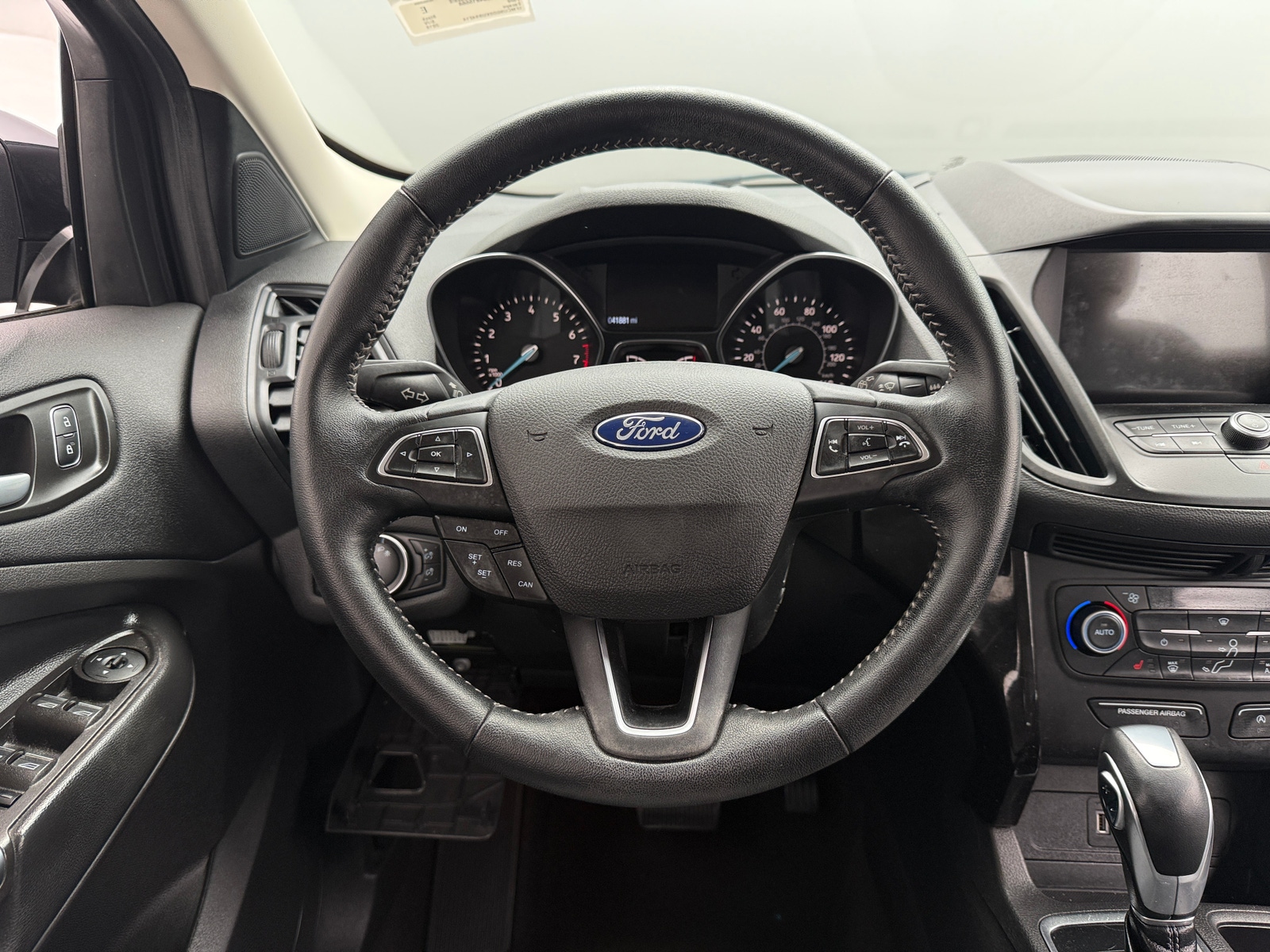Thumbnail: 2019 Ford Escape - 4