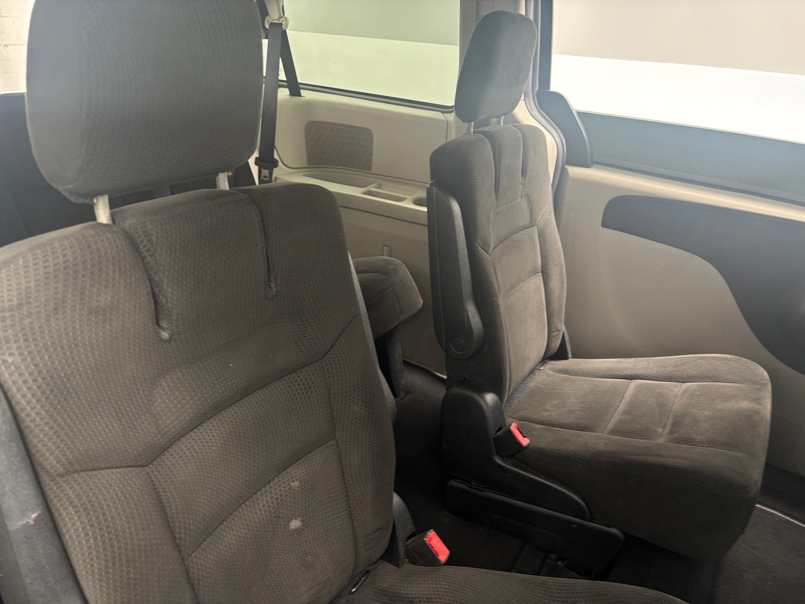 Thumbnail: 2016 Dodge Grand Caravan - 6