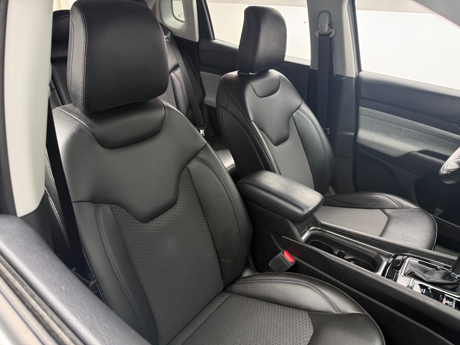 Thumbnail: 2022 Jeep Compass - 2