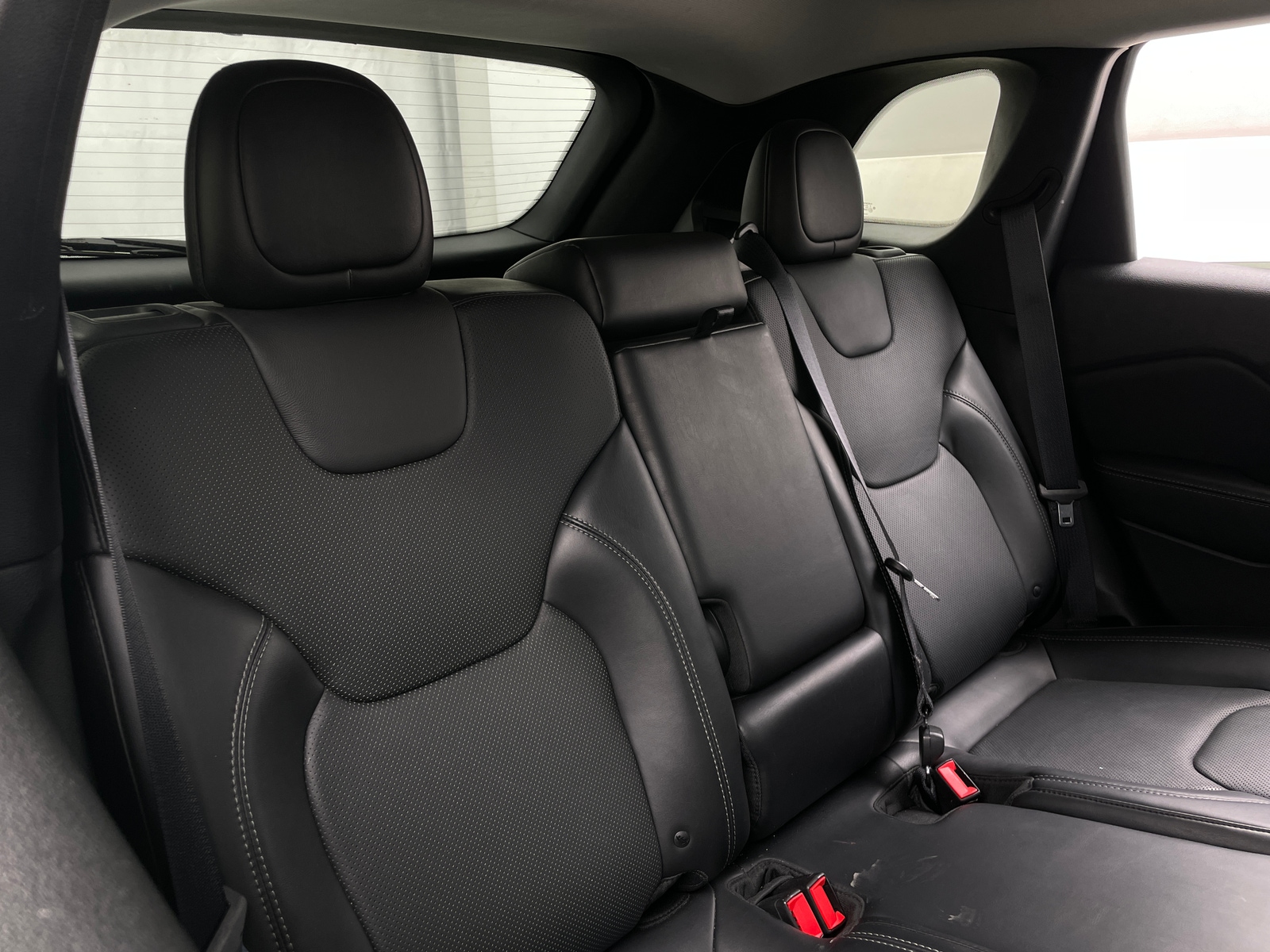 Thumbnail: 2019 Jeep Cherokee - 5