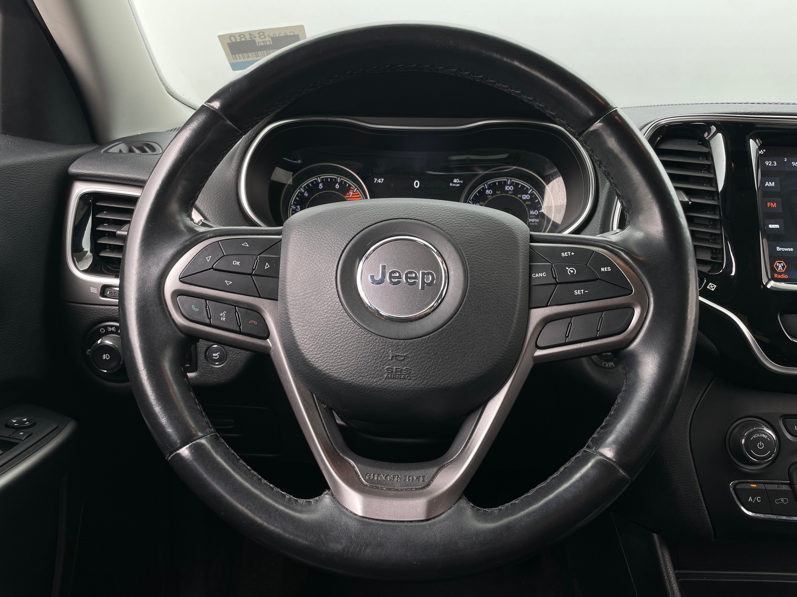 Thumbnail: 2019 Jeep Cherokee - 4