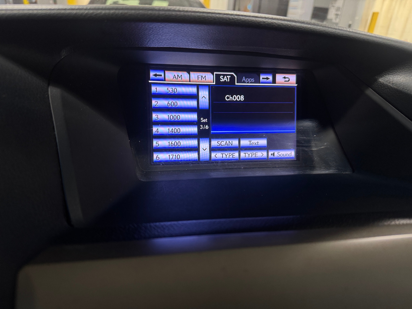 Thumbnail: 2014 Lexus RX - 4