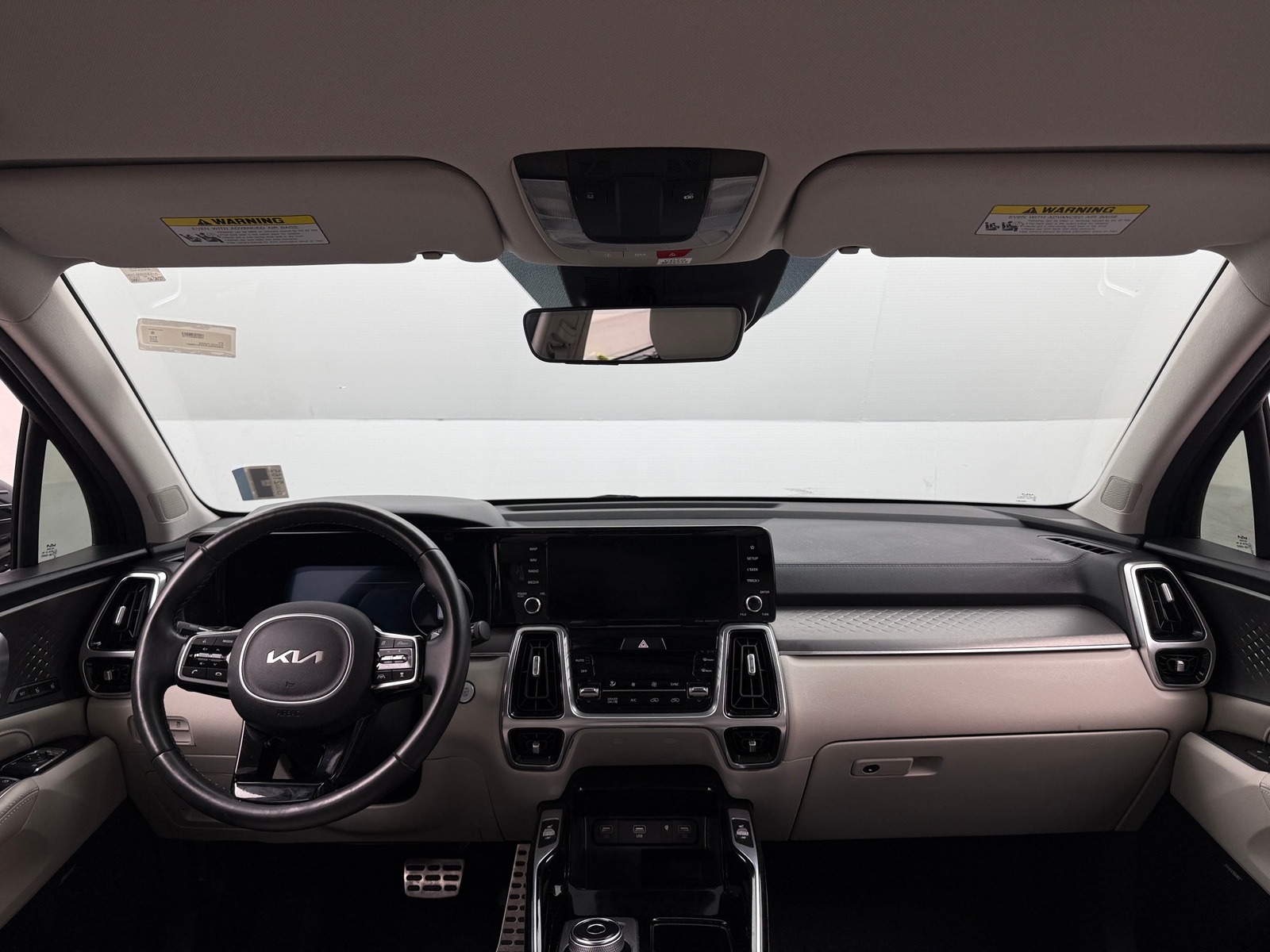 Thumbnail: 2023 Kia Sorento - 2